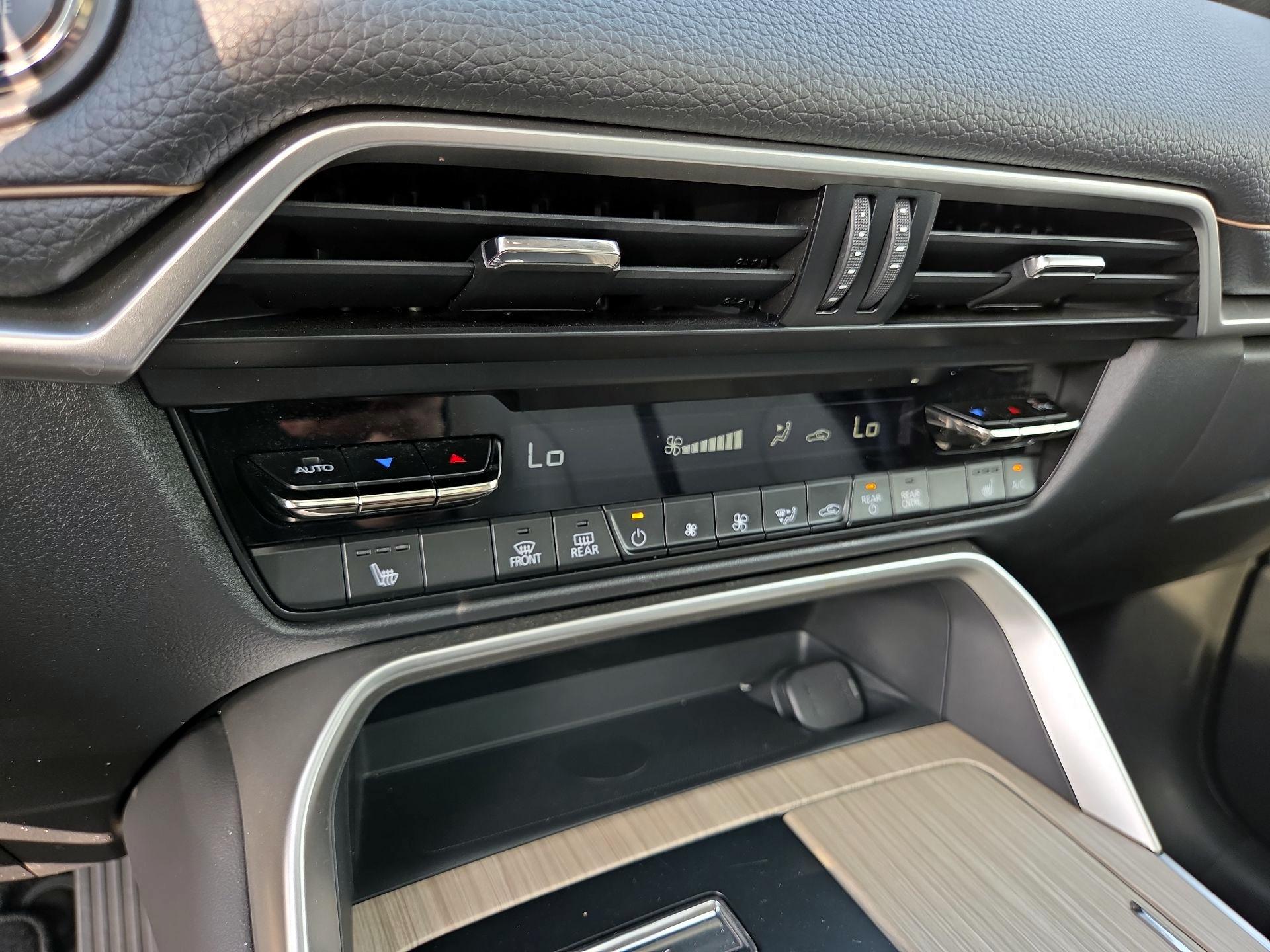 Thumbnail: 2025 Mazda CX-90 - 14