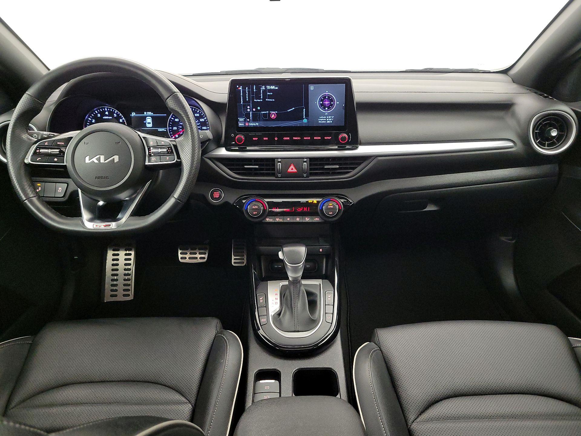 Thumbnail: 2022 Kia Forte - 9