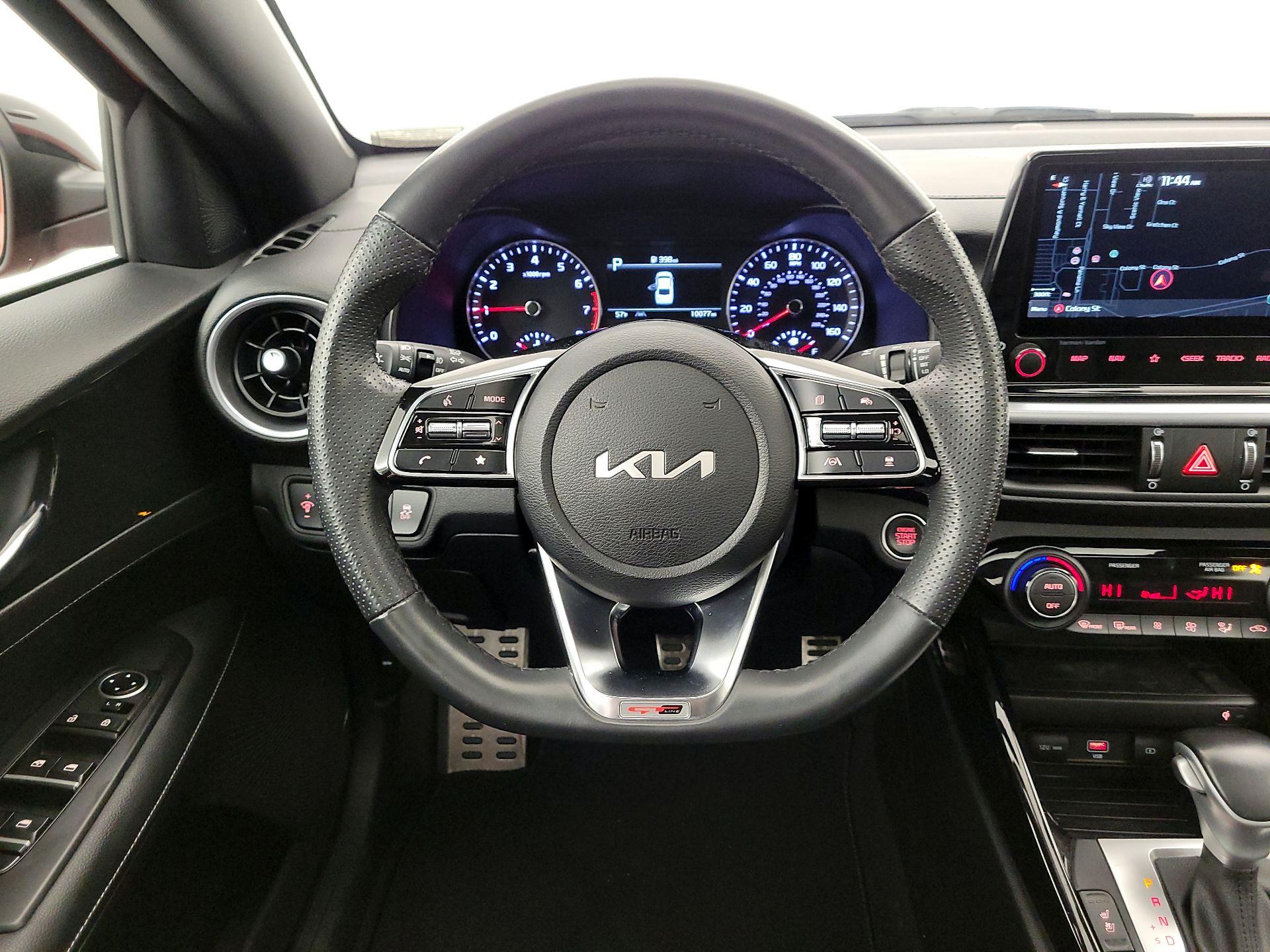 Thumbnail: 2022 Kia Forte - 10