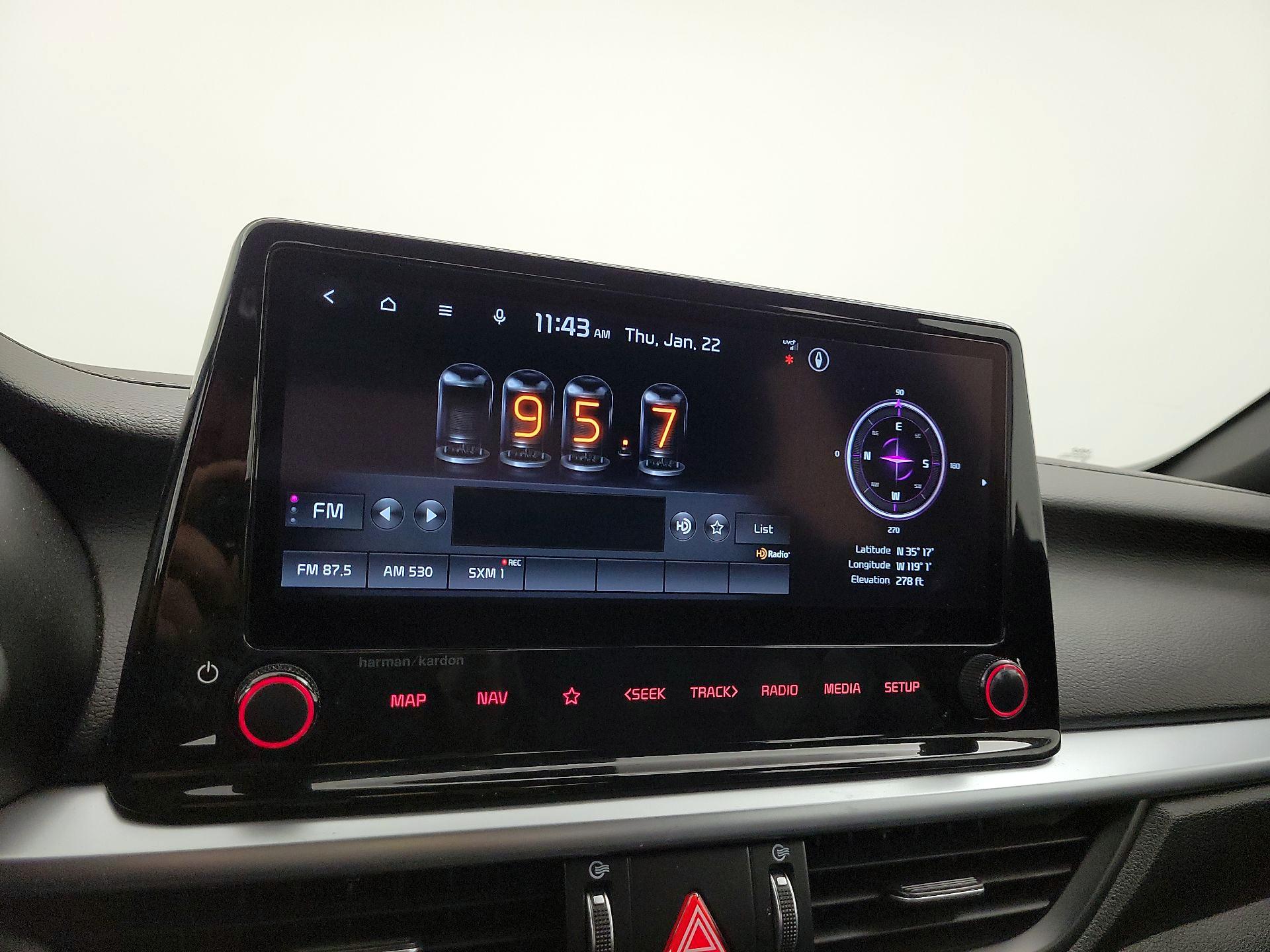 Thumbnail: 2022 Kia Forte - 16