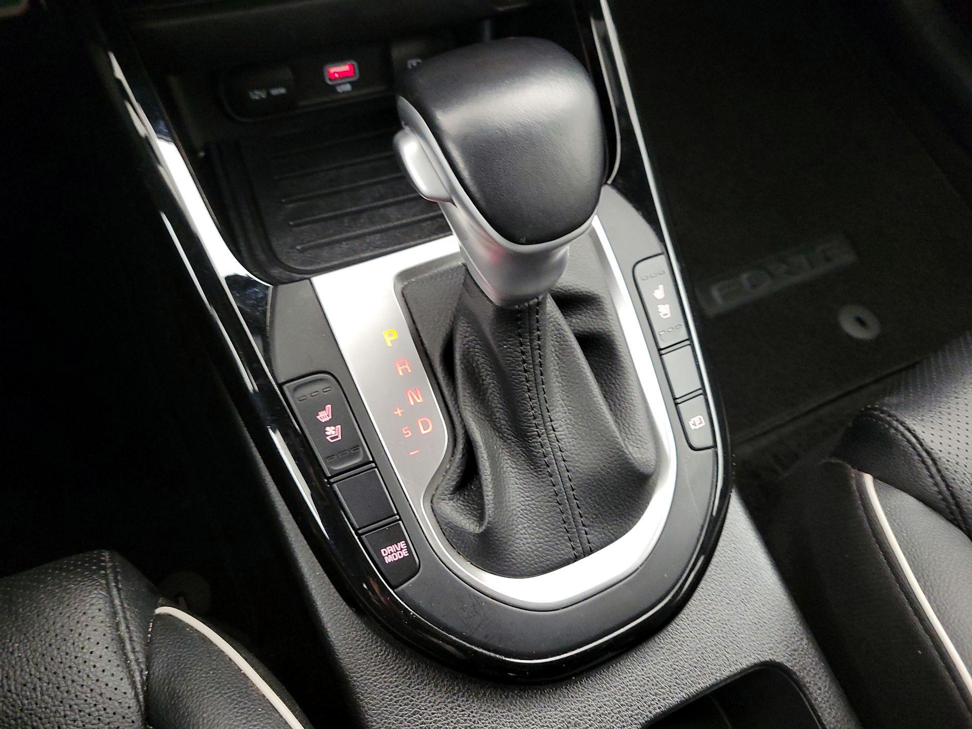 Thumbnail: 2022 Kia Forte - 18