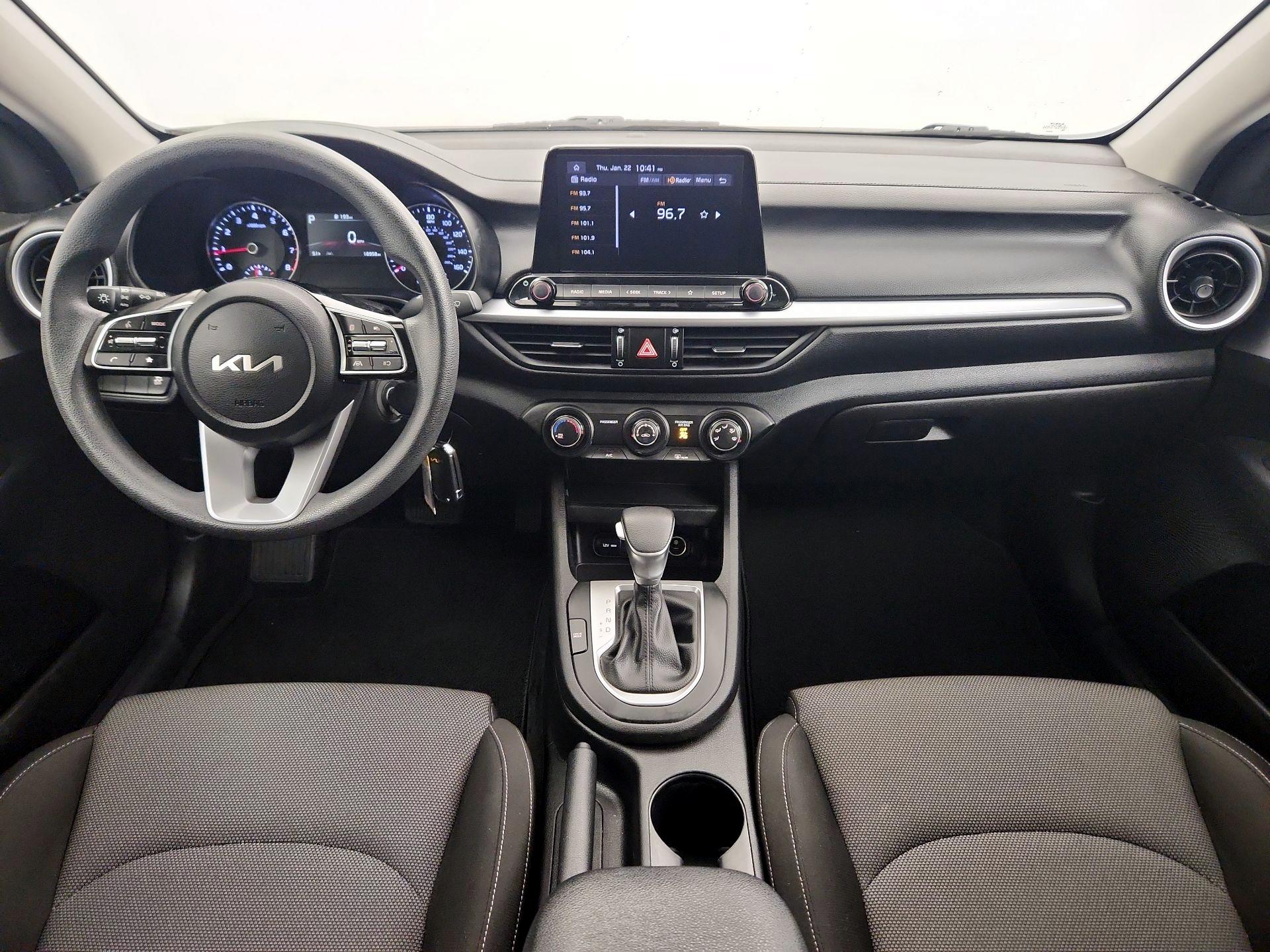 Thumbnail: 2023 Kia Forte - 9