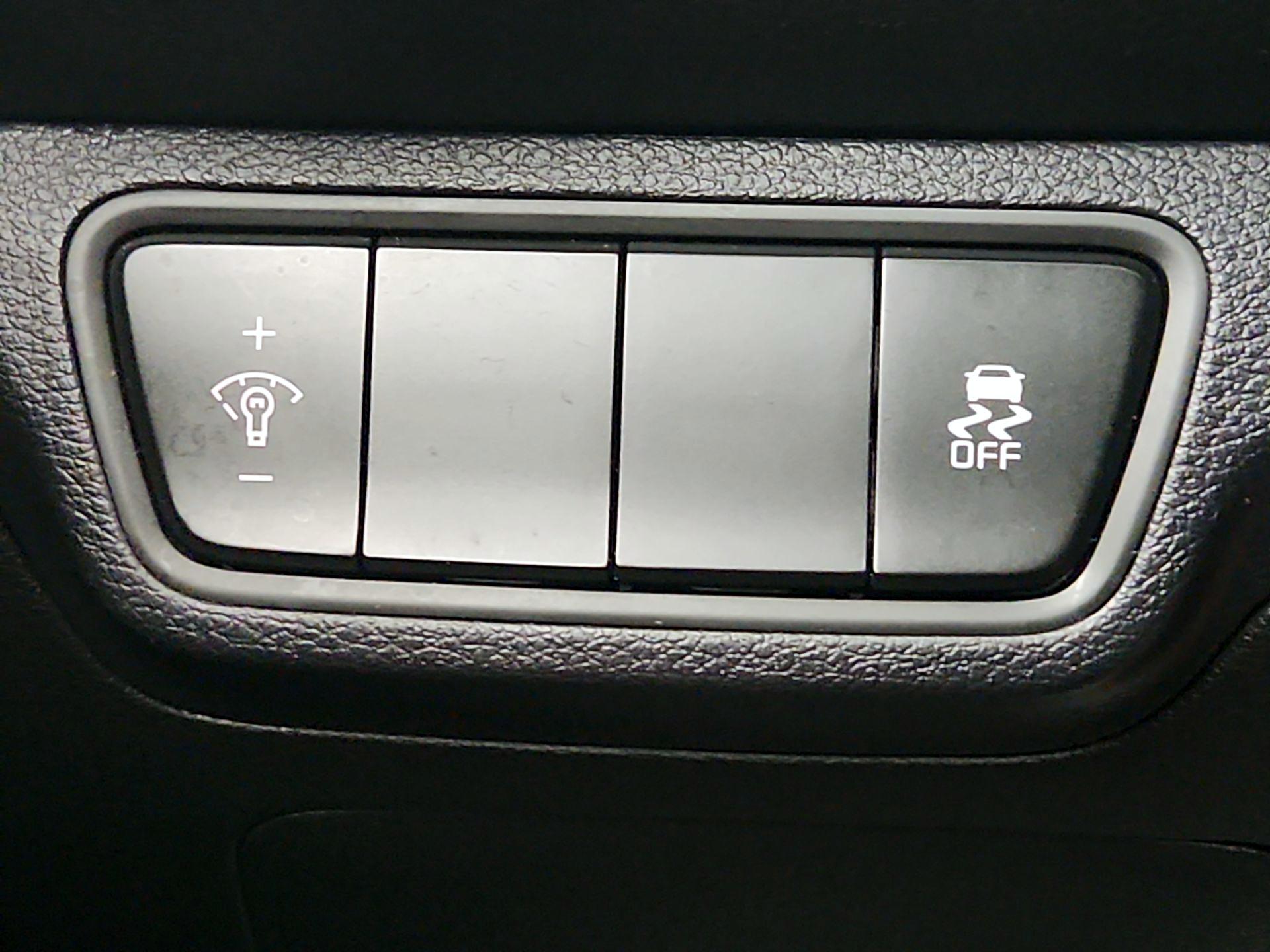 Thumbnail: 2023 Kia Forte - 13