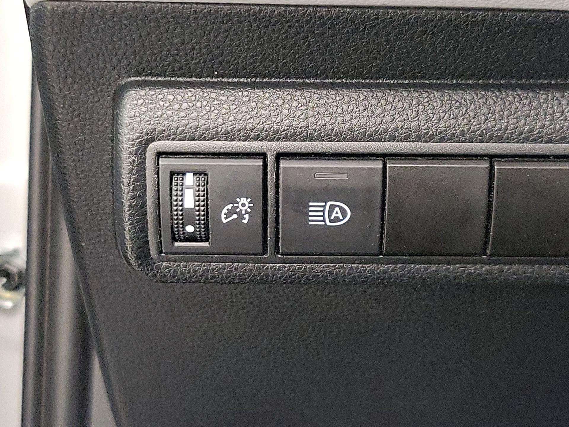 Thumbnail: 2023 Toyota Corolla - 13