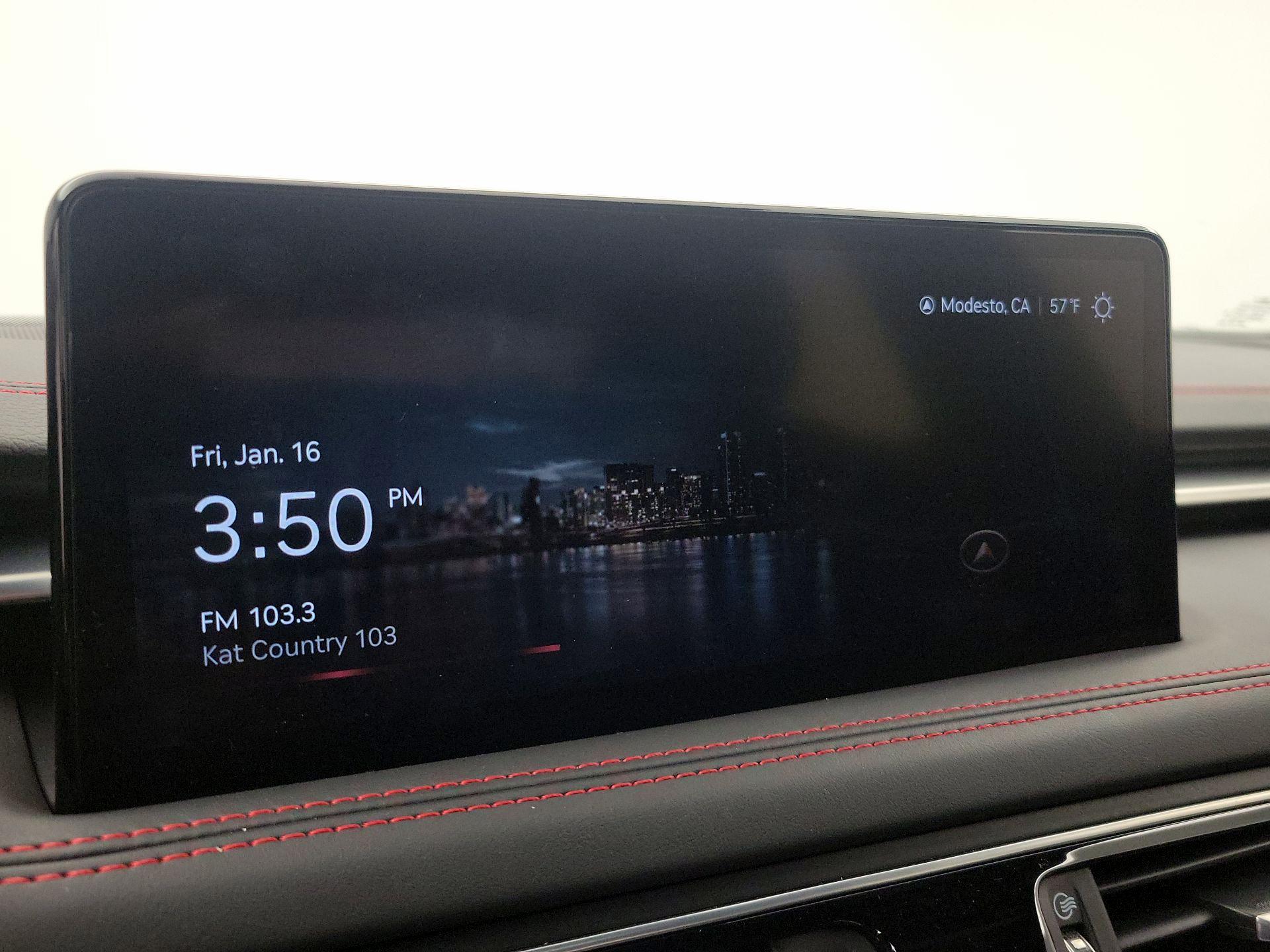 Thumbnail: 2023 Genesis G70 - 16