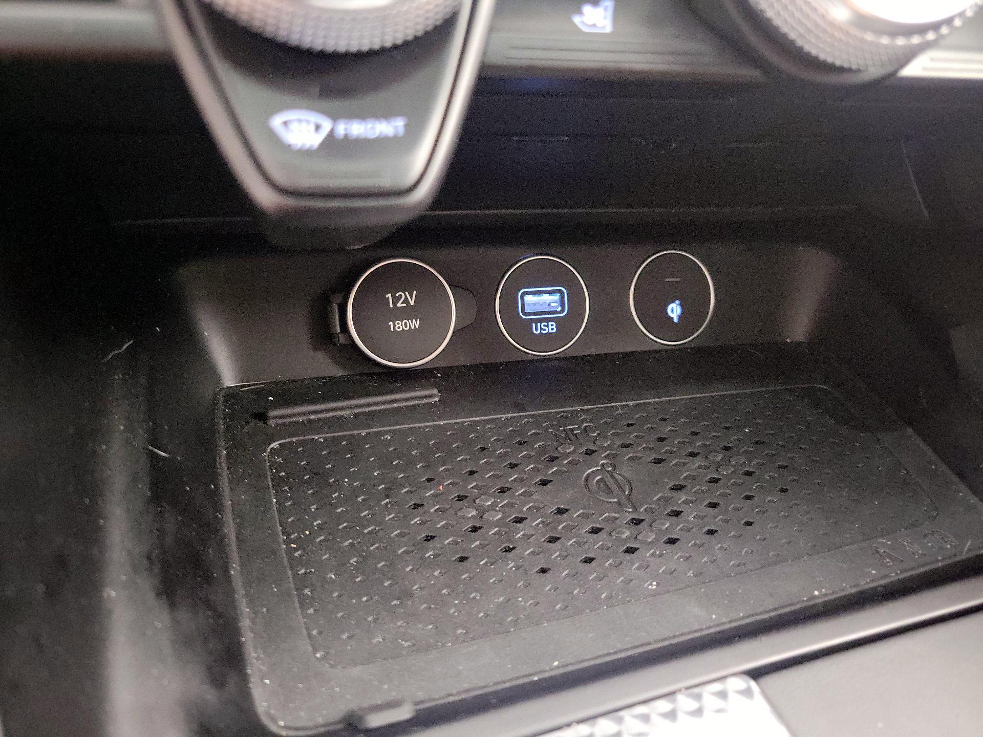 Thumbnail: 2023 Genesis G70 - 19