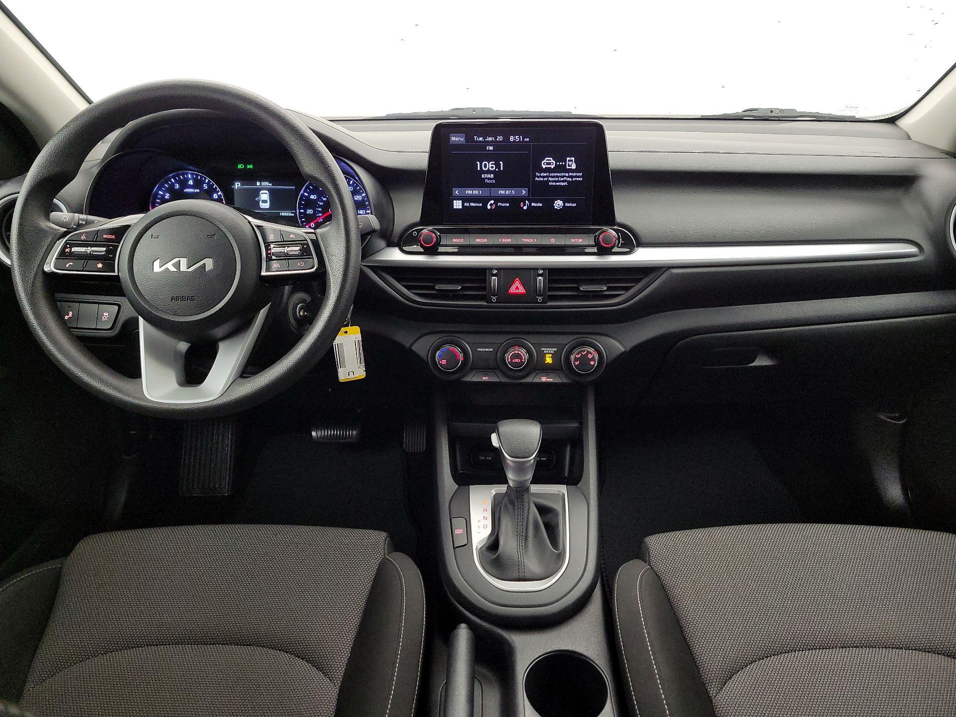 Thumbnail: 2023 Kia Forte - 9