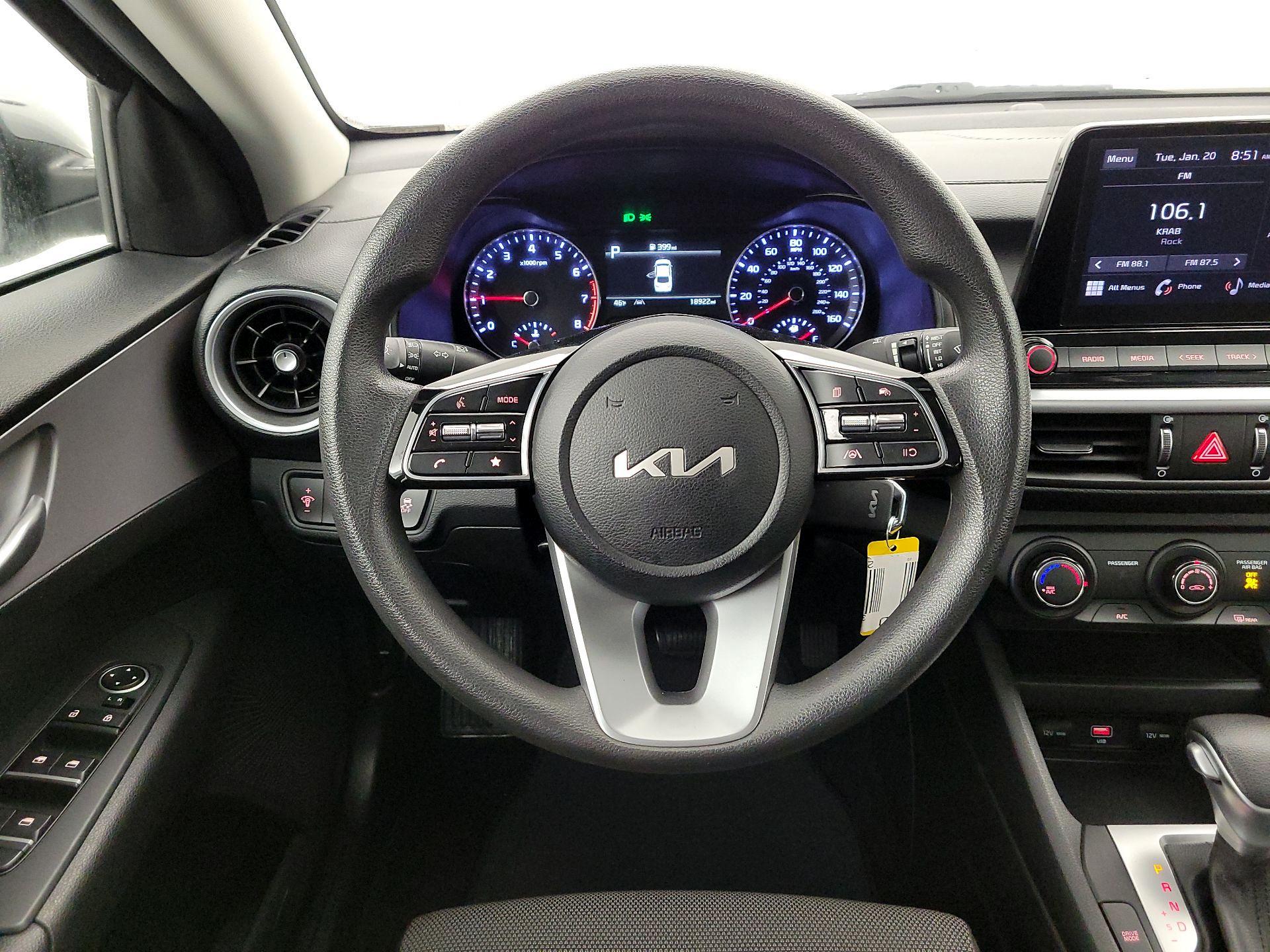 Thumbnail: 2023 Kia Forte - 10