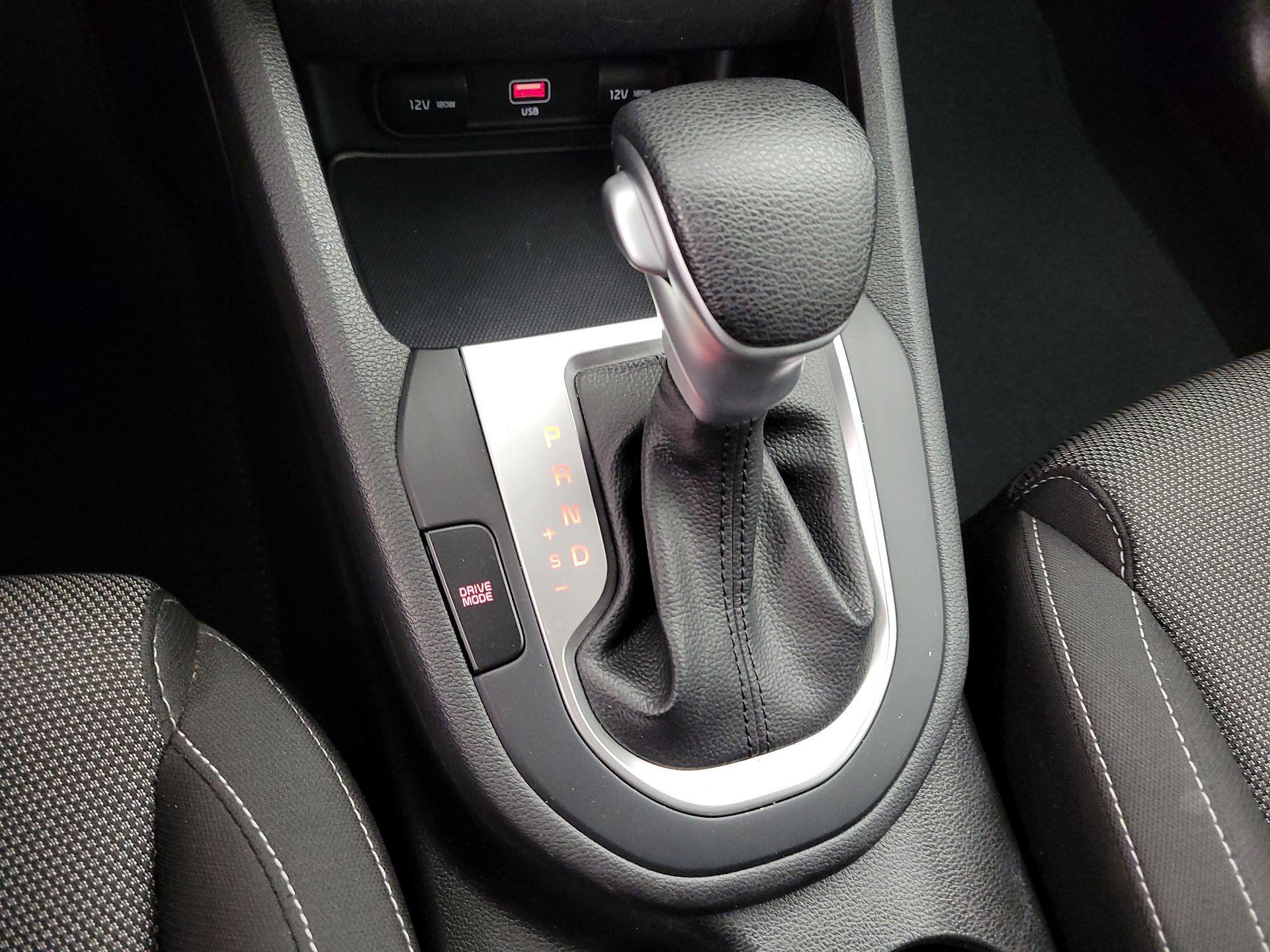 Thumbnail: 2023 Kia Forte - 17