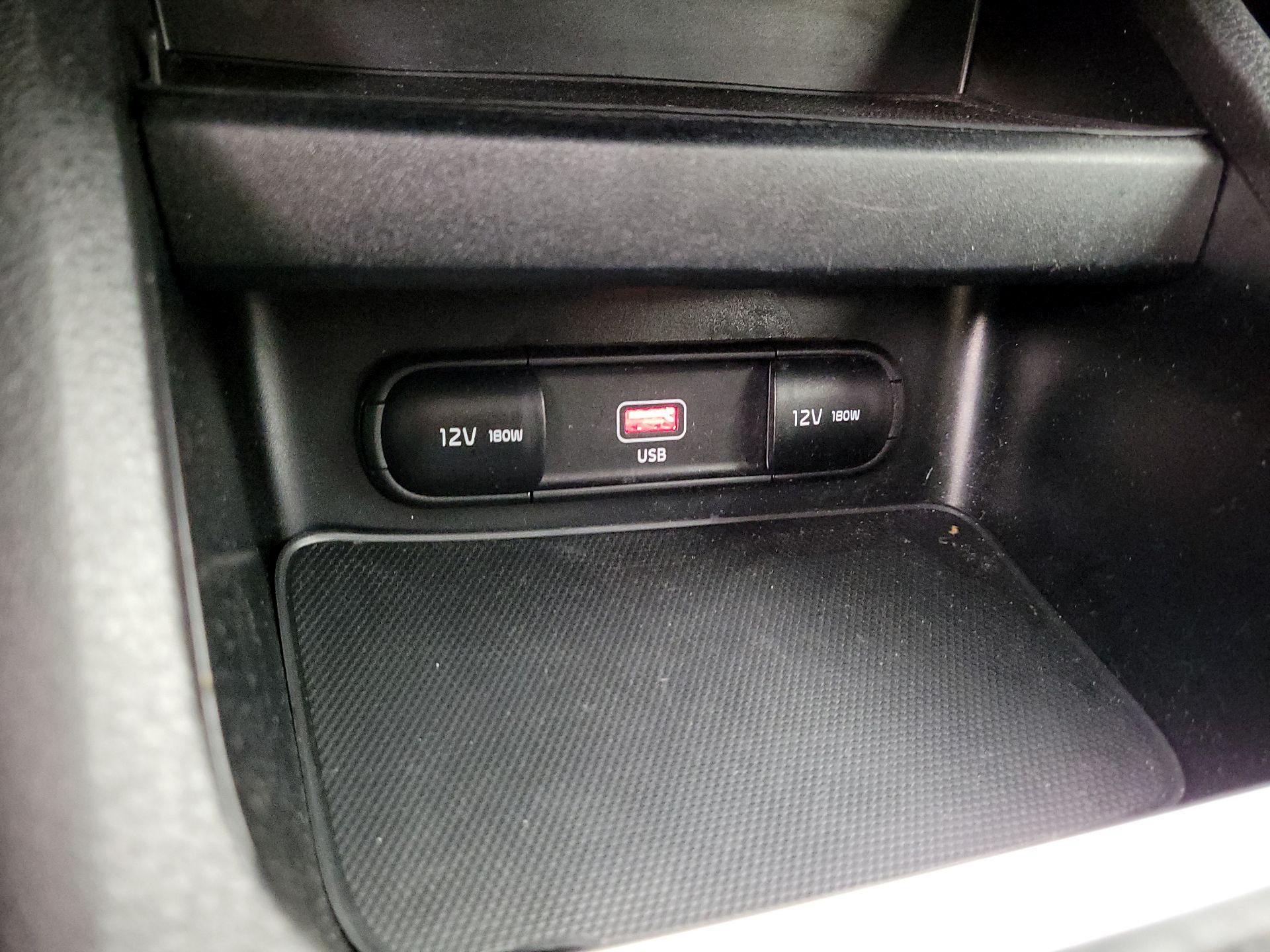 Thumbnail: 2023 Kia Forte - 18