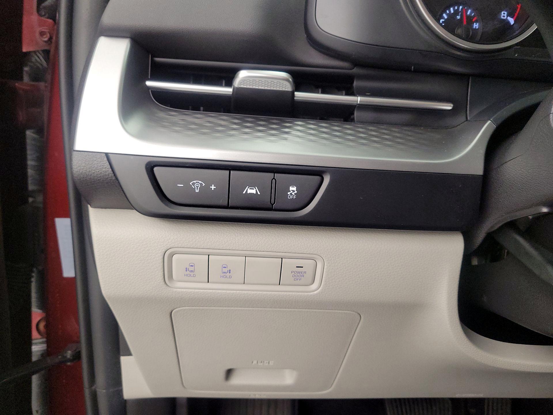 Thumbnail: 2024 Kia Carnival - 13