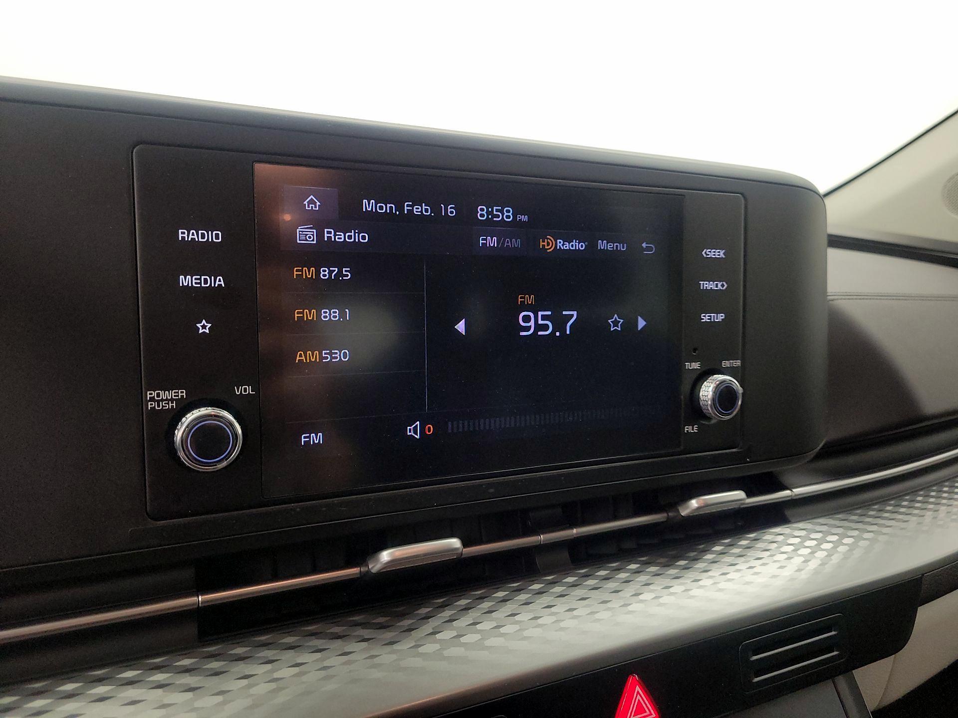 Thumbnail: 2024 Kia Carnival - 15