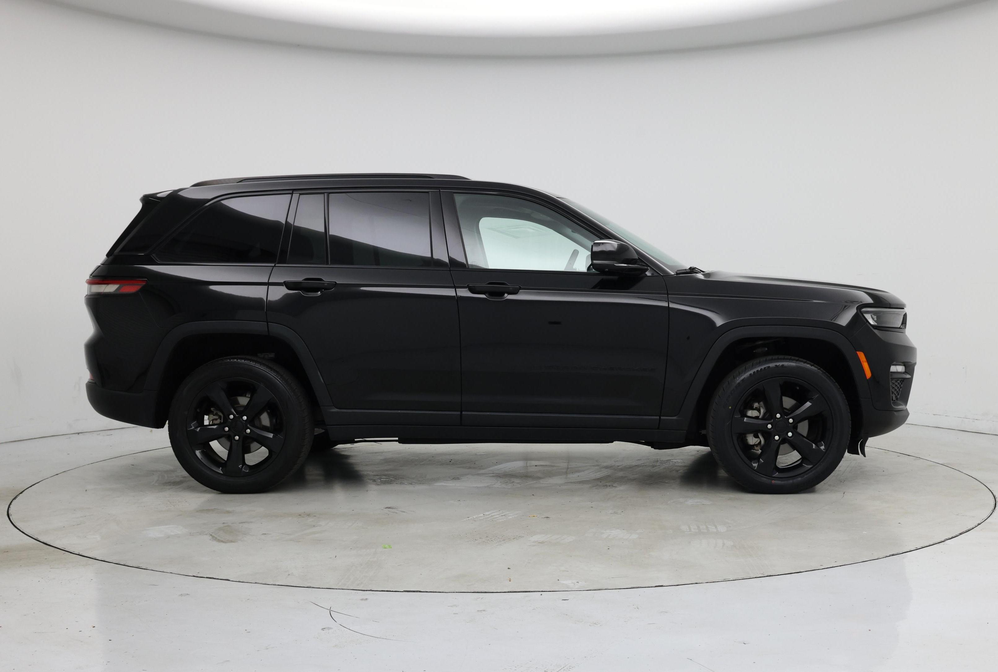 Thumbnail: 2023 Jeep Grand Cherokee - 7