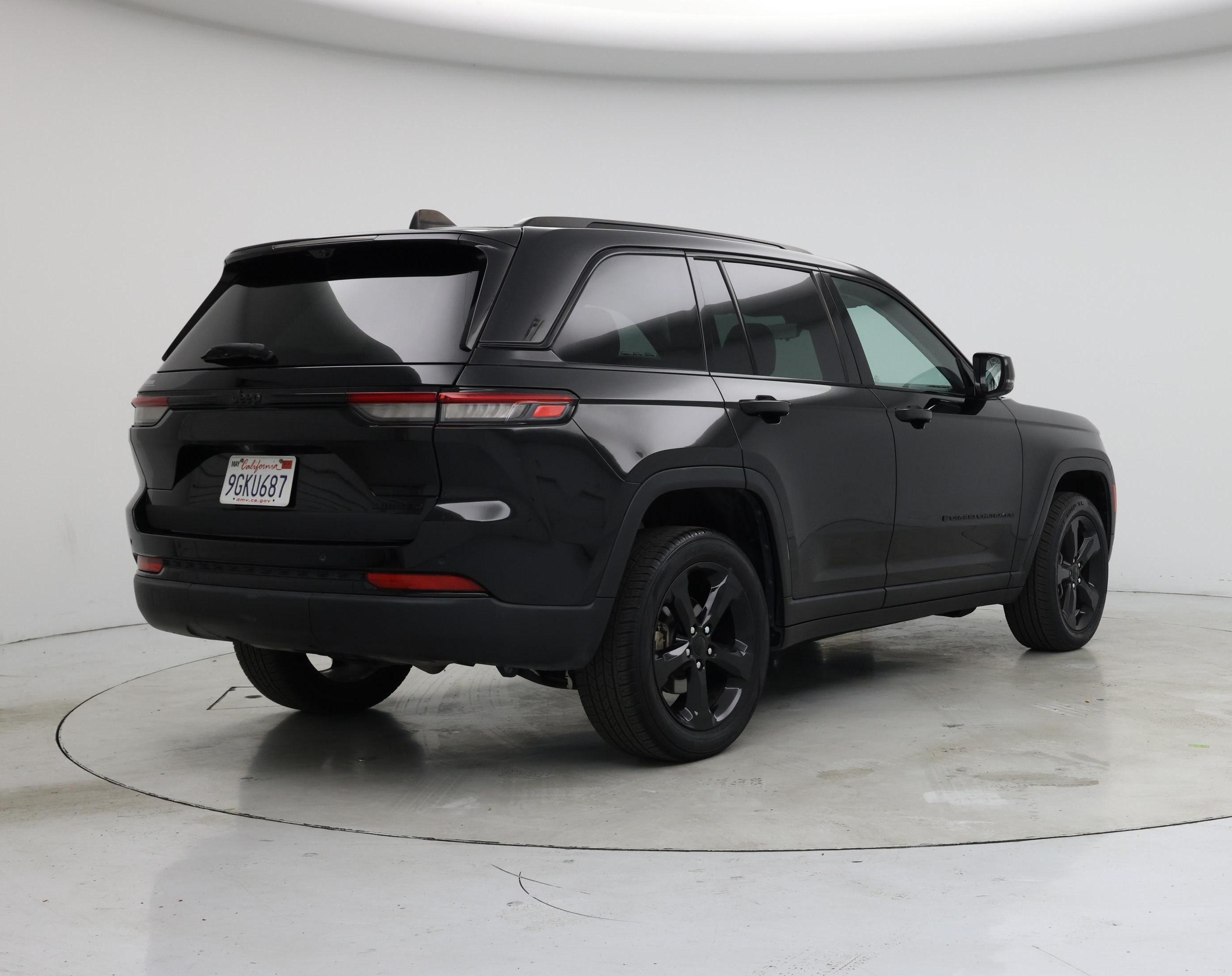 Thumbnail: 2023 Jeep Grand Cherokee - 8