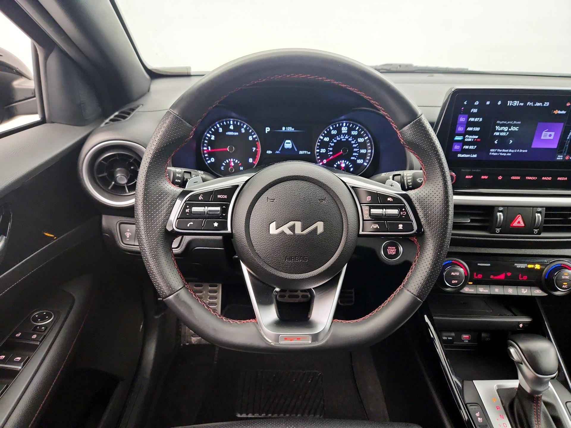 Thumbnail: 2023 Kia Forte - 10