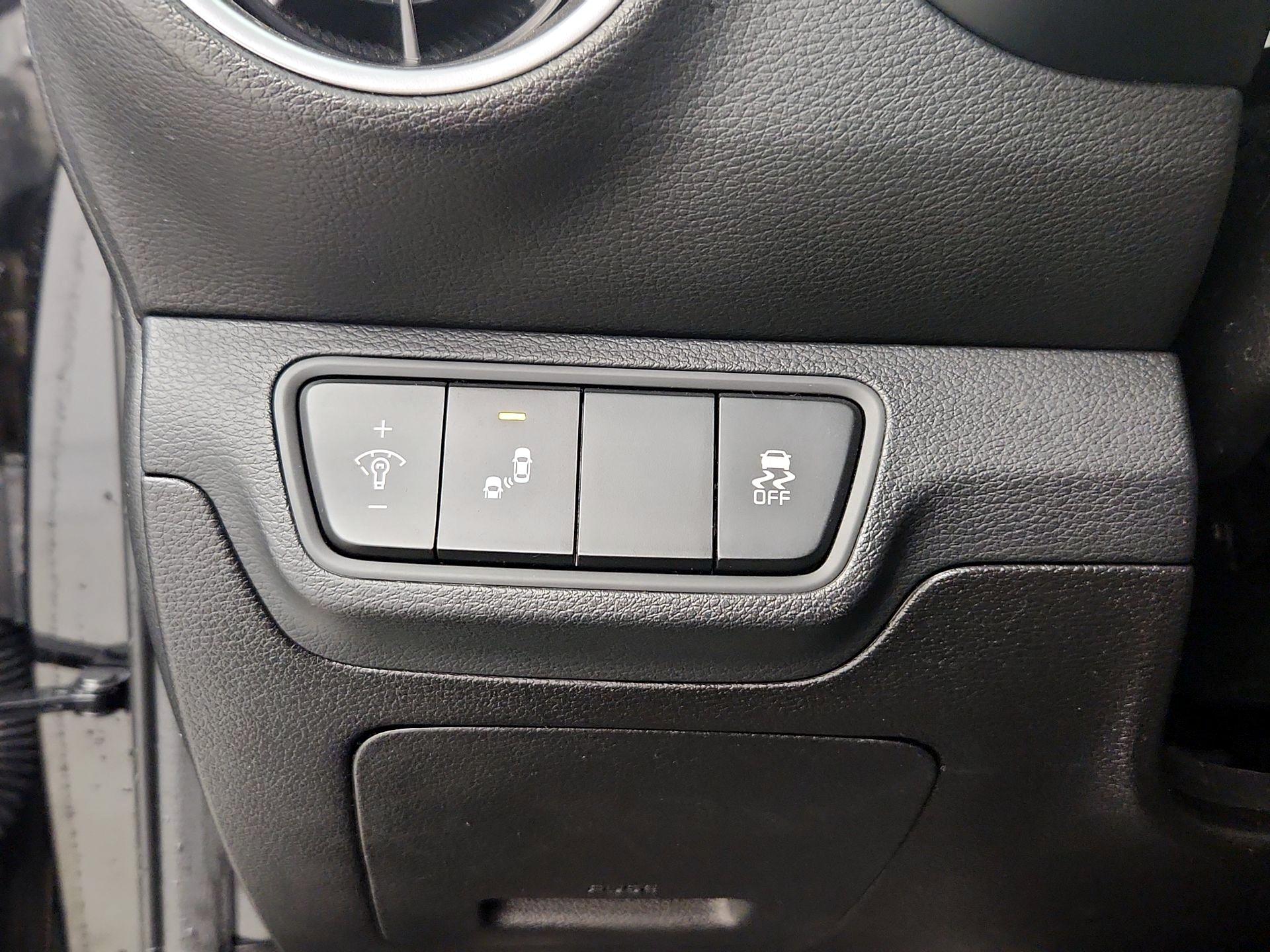 Thumbnail: 2023 Kia Forte - 13