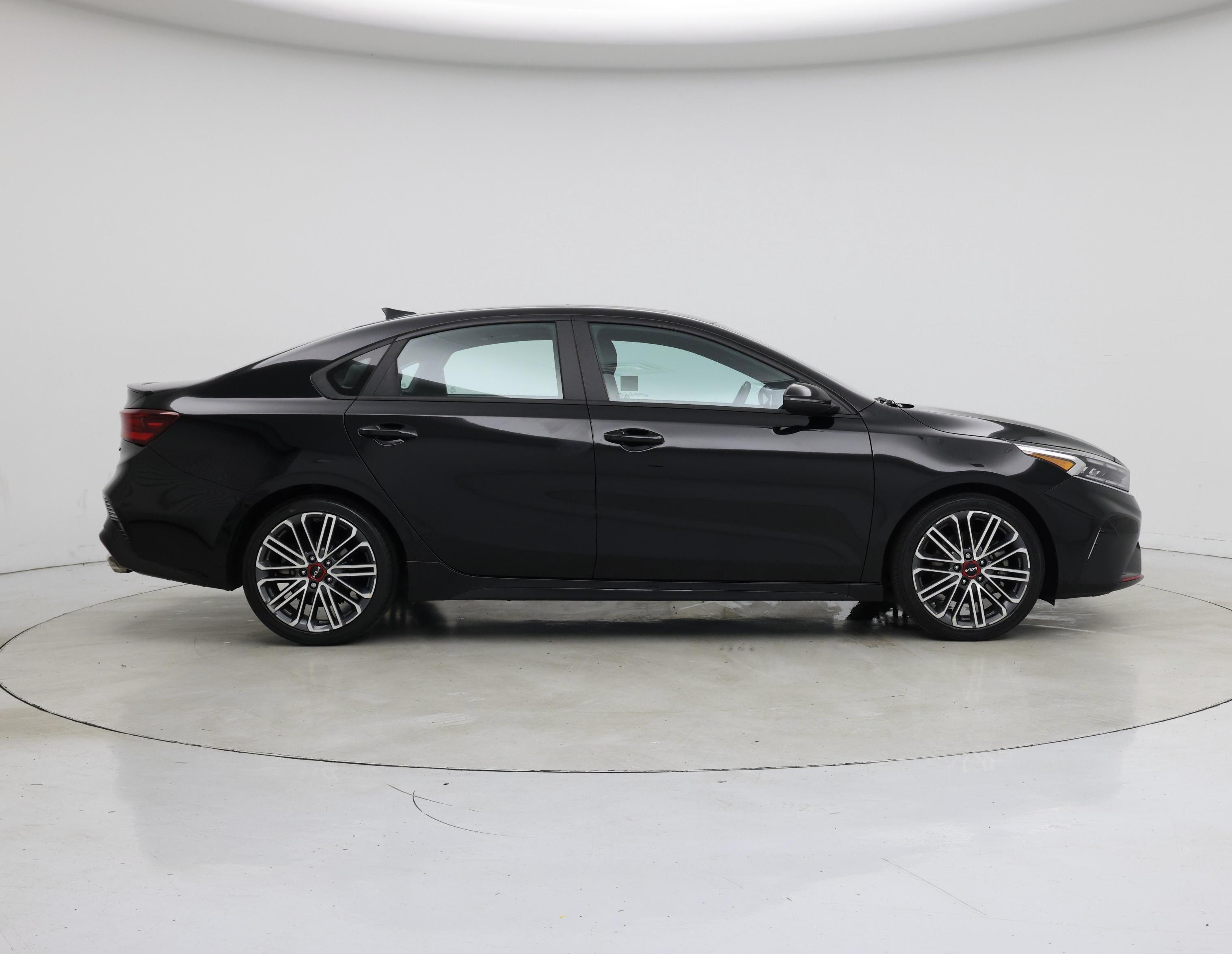 Thumbnail: 2023 Kia Forte - 7