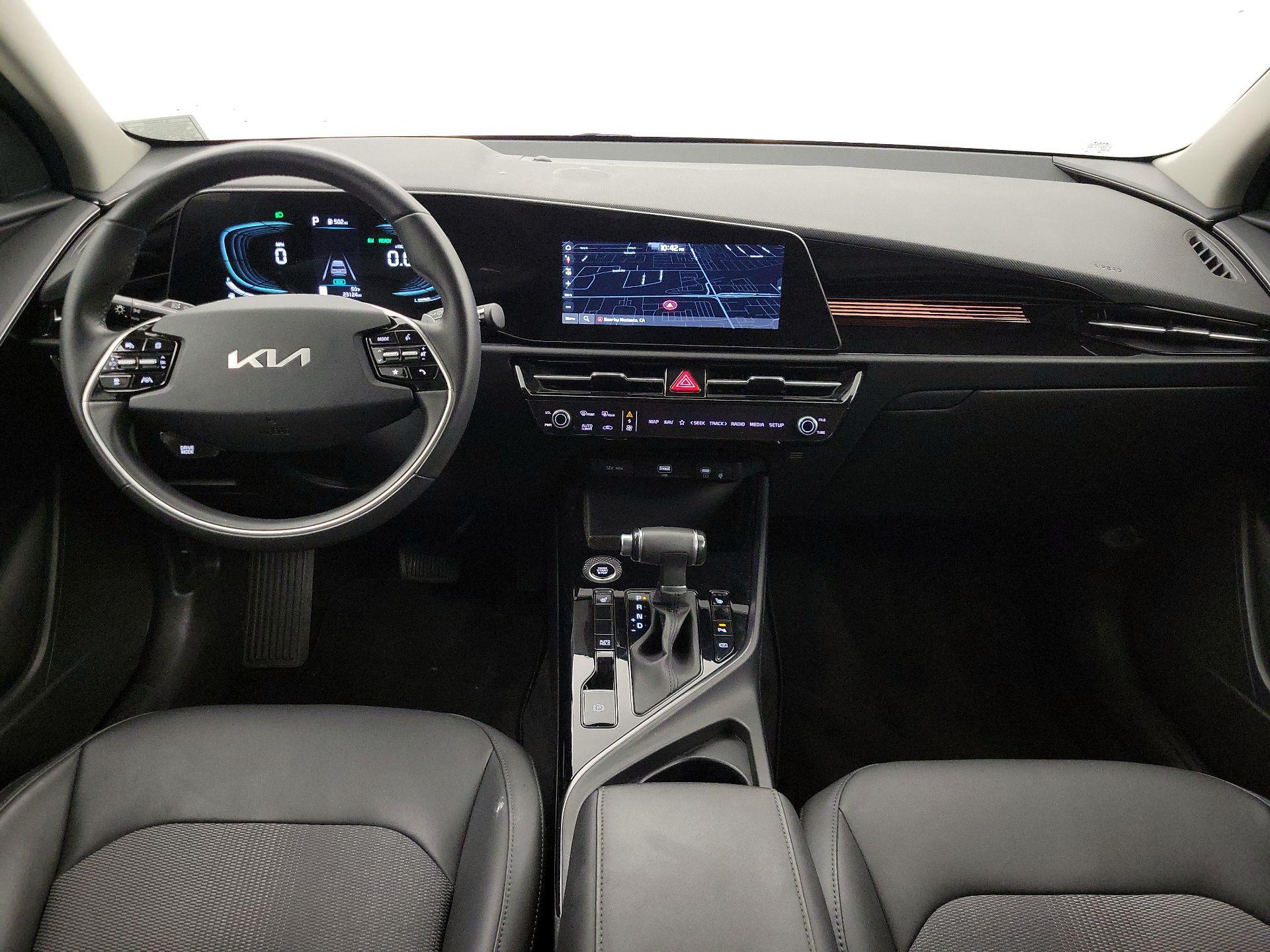 Thumbnail: 2023 Kia Niro - 9