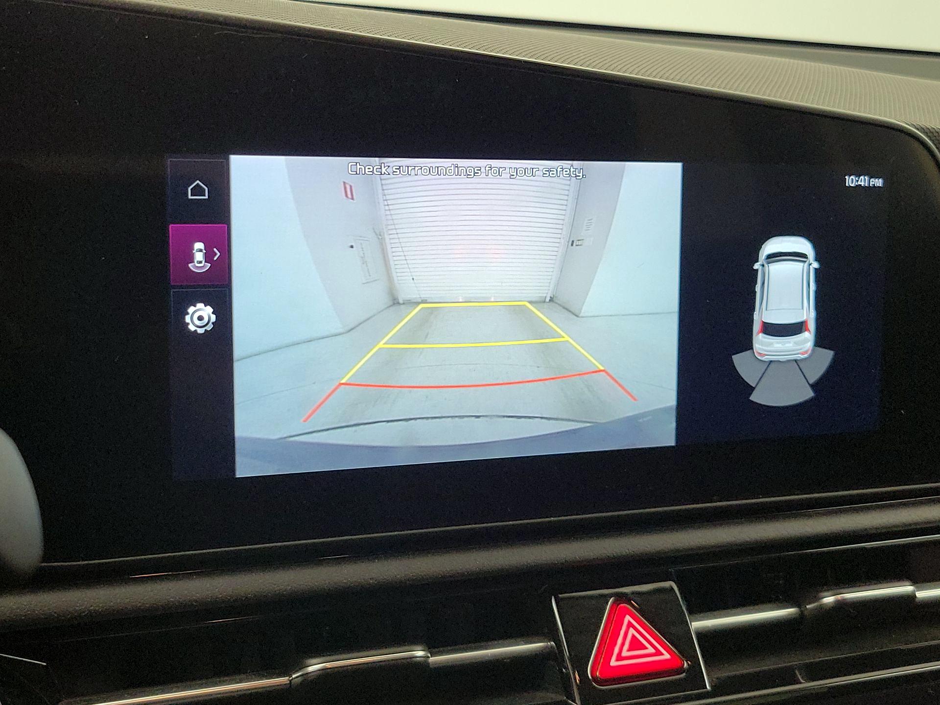 Thumbnail: 2023 Kia Niro - 15