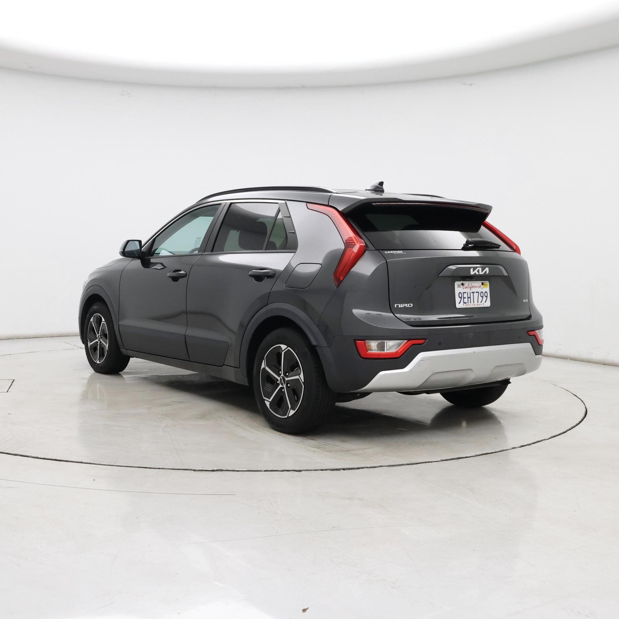 Thumbnail: 2023 Kia Niro - 2