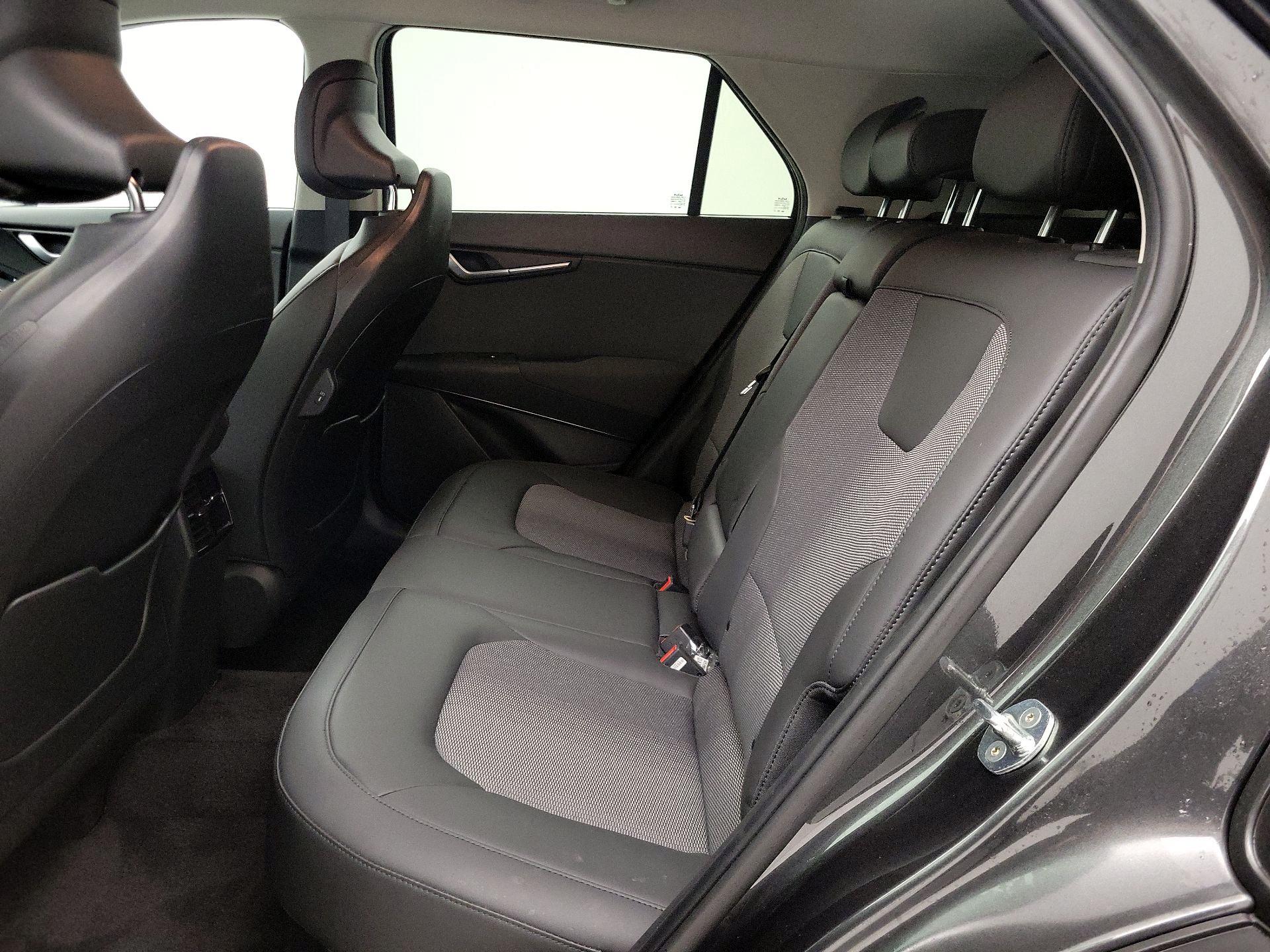 Thumbnail: 2023 Kia Niro - 20