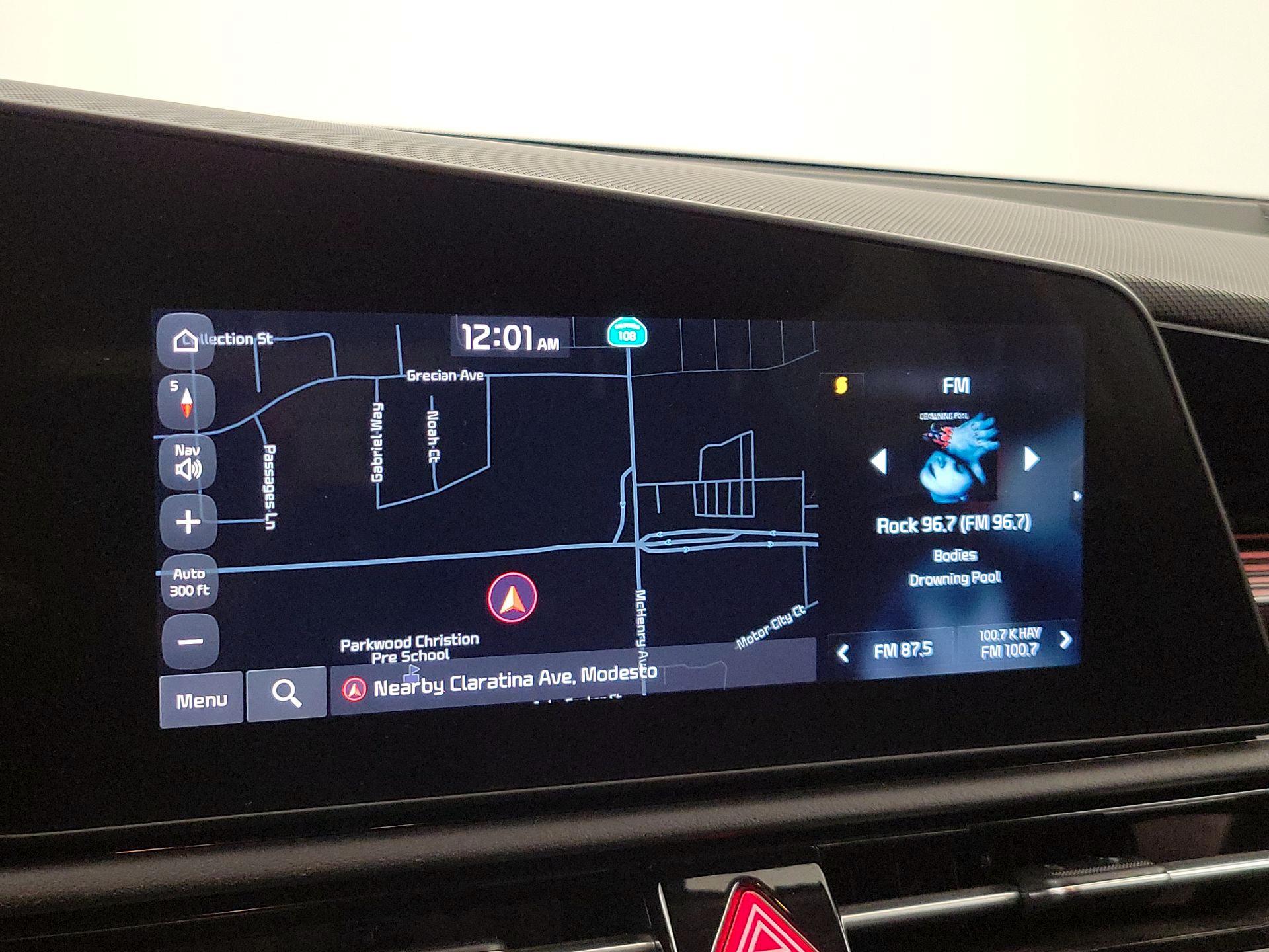 Thumbnail: 2023 Kia Niro - 14