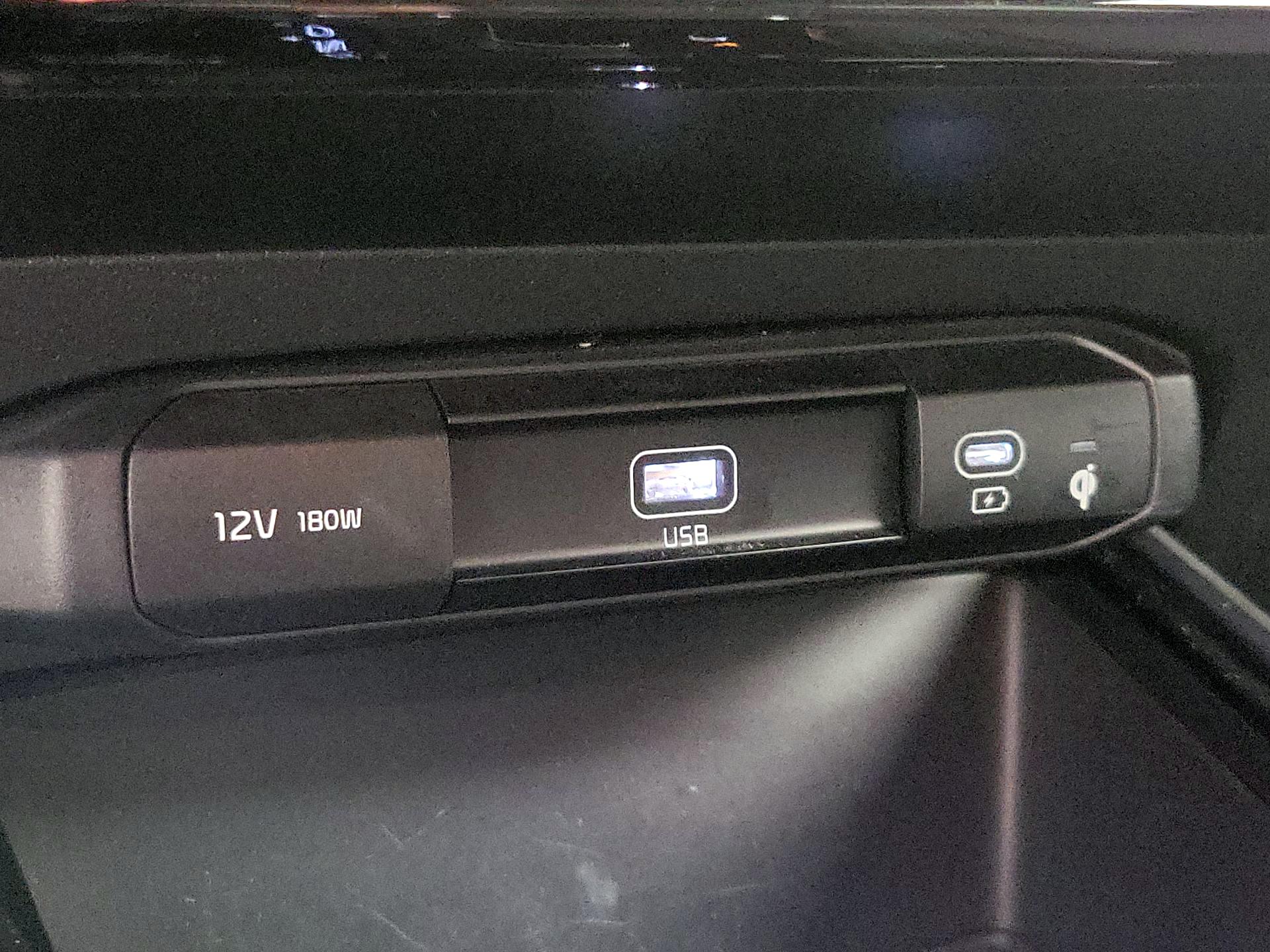 Thumbnail: 2023 Kia Niro - 19