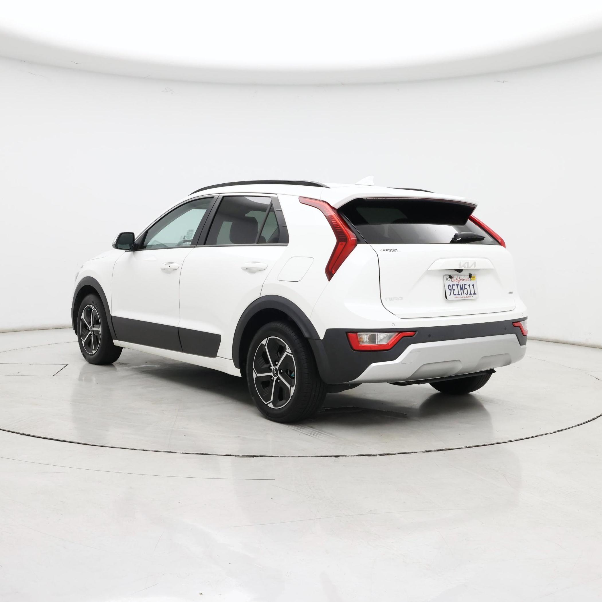 Thumbnail: 2023 Kia Niro - 2