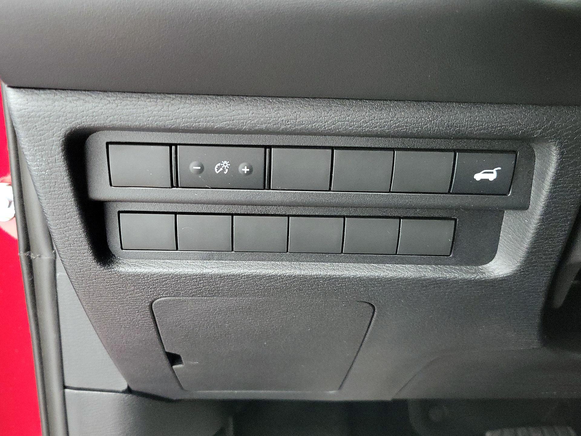 Thumbnail: 2024 Mitsubishi Outlander - 13