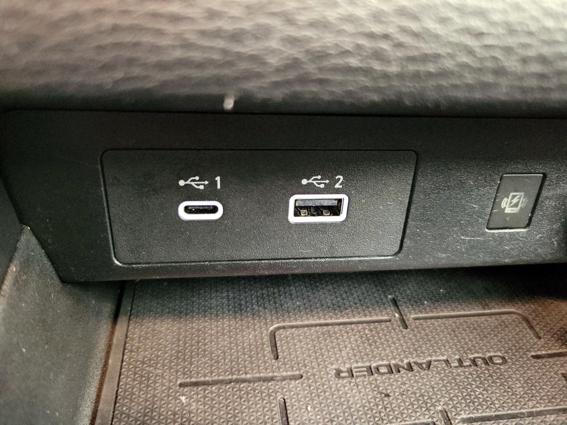 Thumbnail: 2024 Mitsubishi Outlander - 19