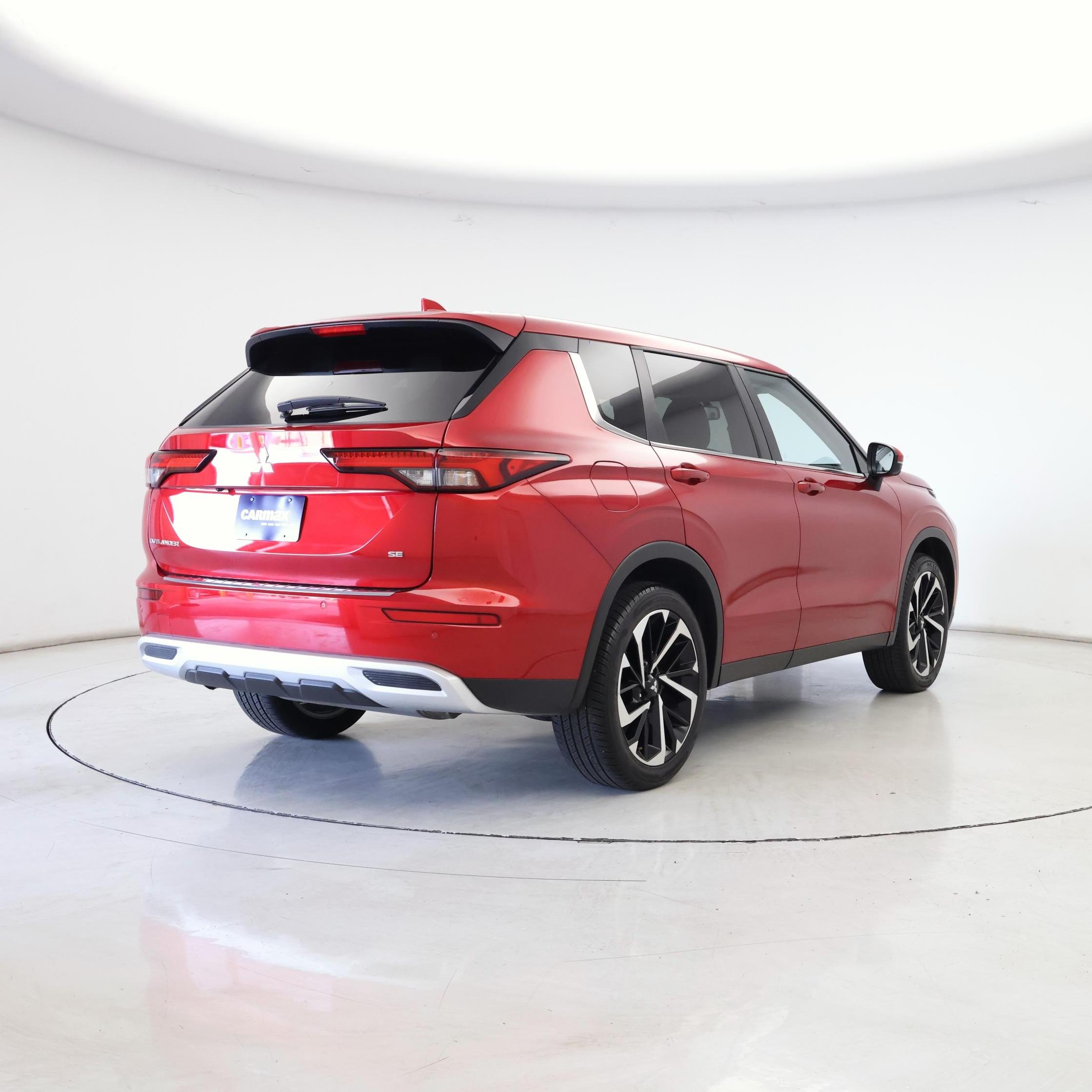 Thumbnail: 2024 Mitsubishi Outlander - 8