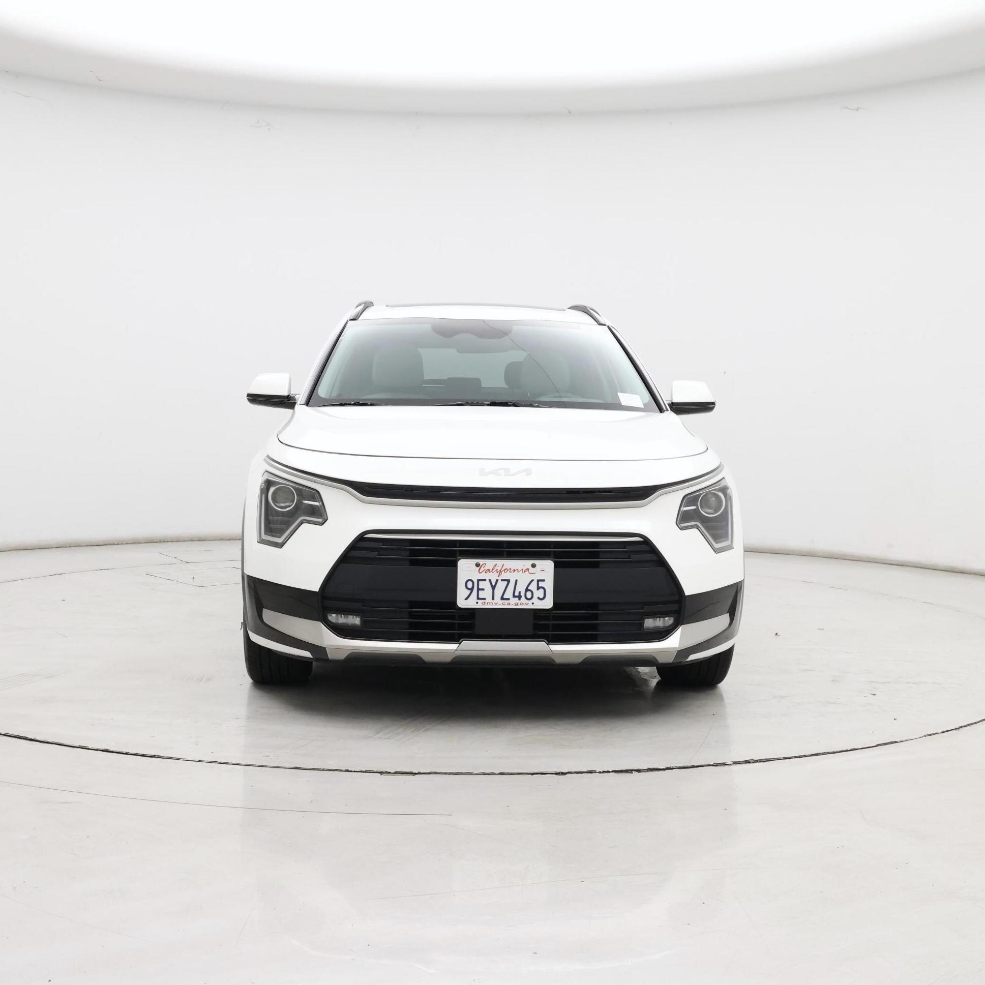 Thumbnail: 2023 Kia Niro - 5