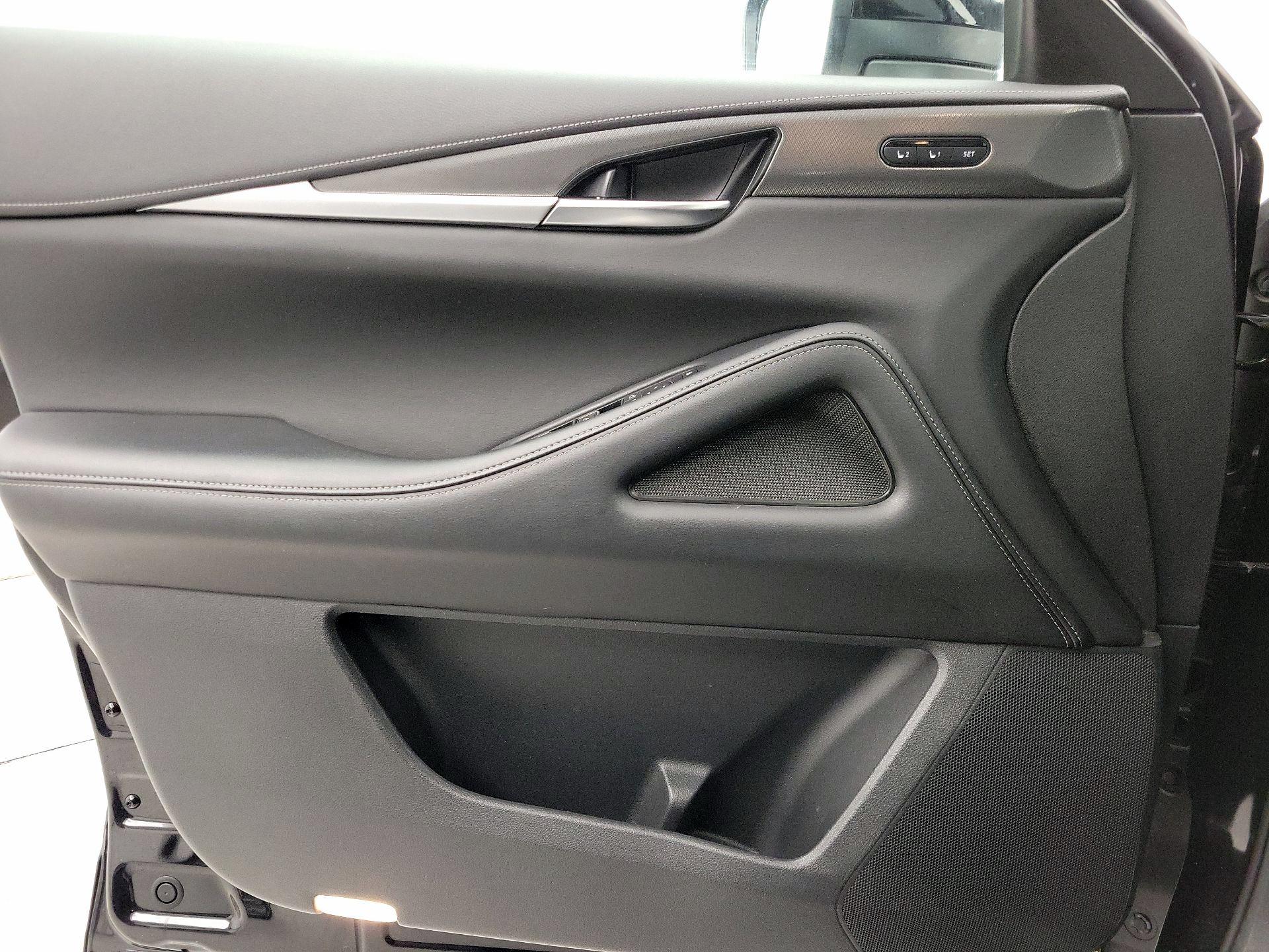 Thumbnail: 2023 INFINITI QX60 - 12