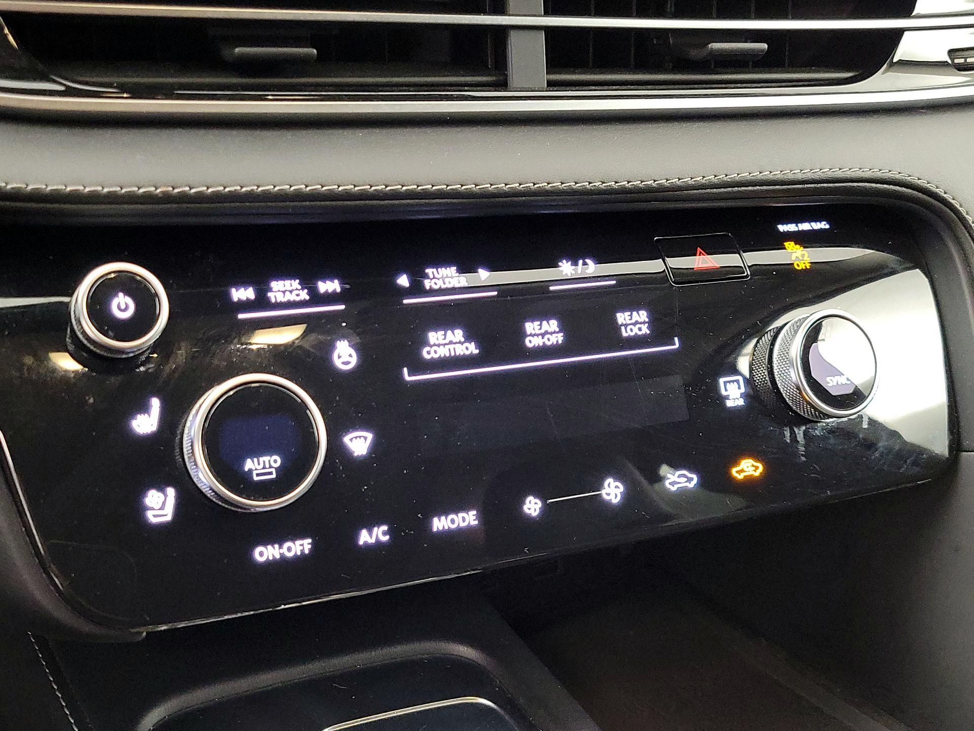 Thumbnail: 2023 INFINITI QX60 - 16