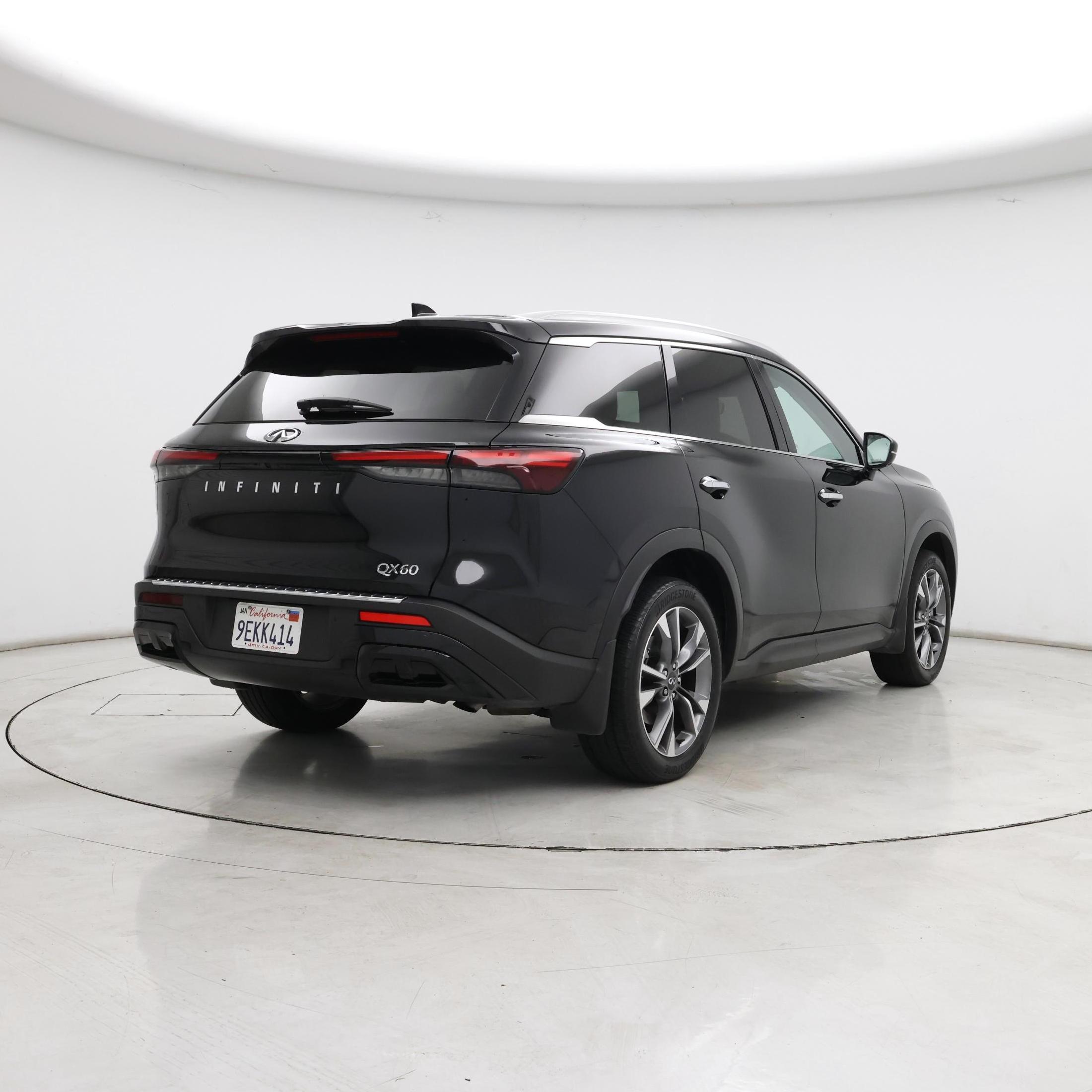 Thumbnail: 2023 INFINITI QX60 - 8