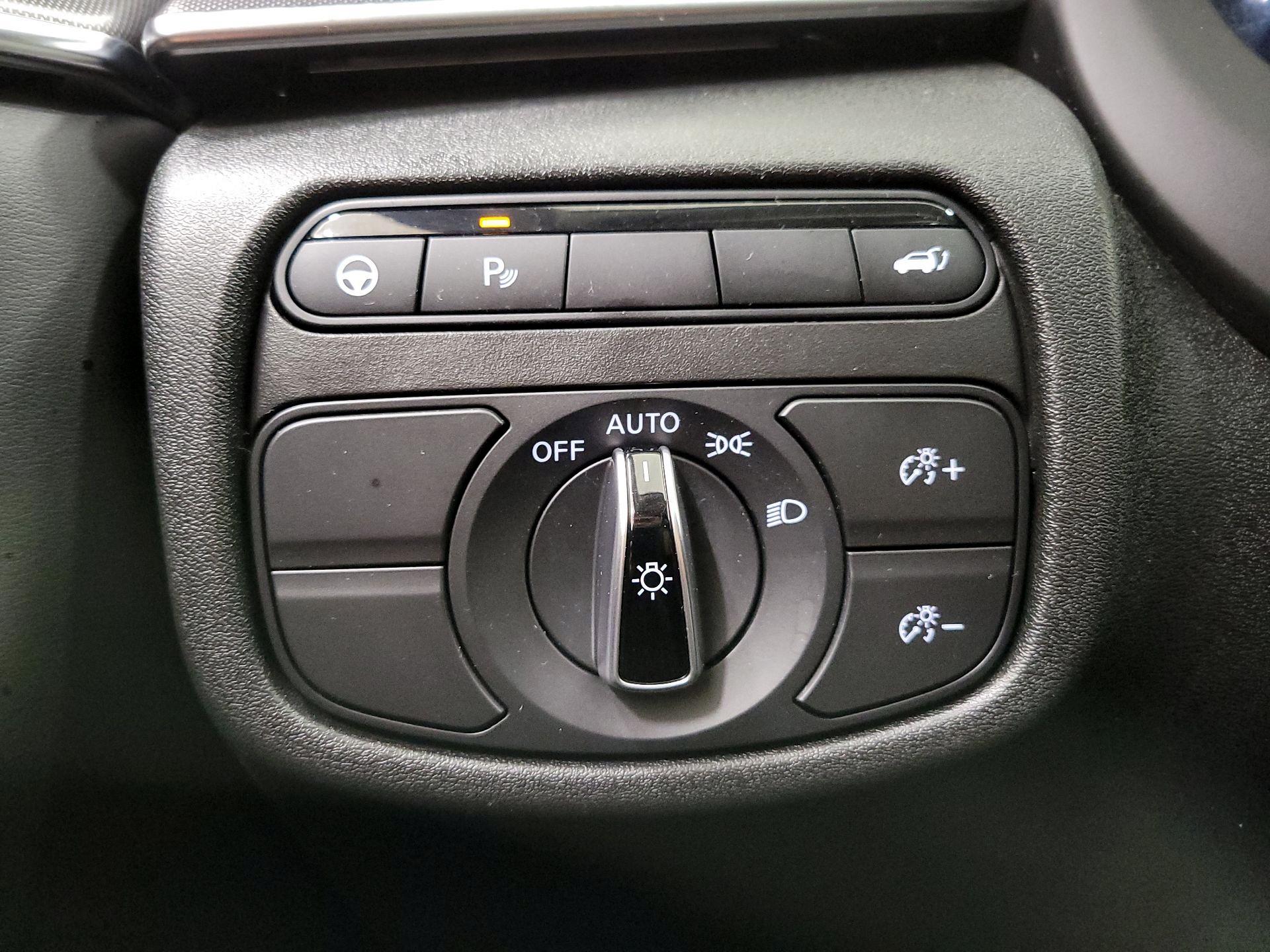 Thumbnail: 2023 INFINITI QX50 - 13