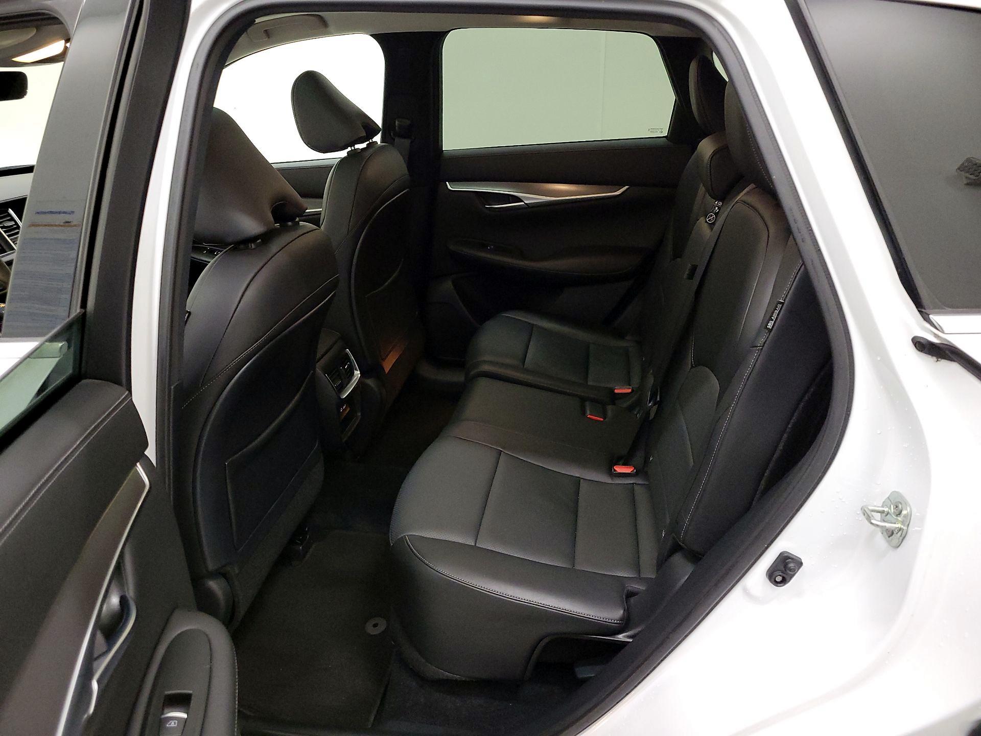 Thumbnail: 2023 INFINITI QX50 - 20