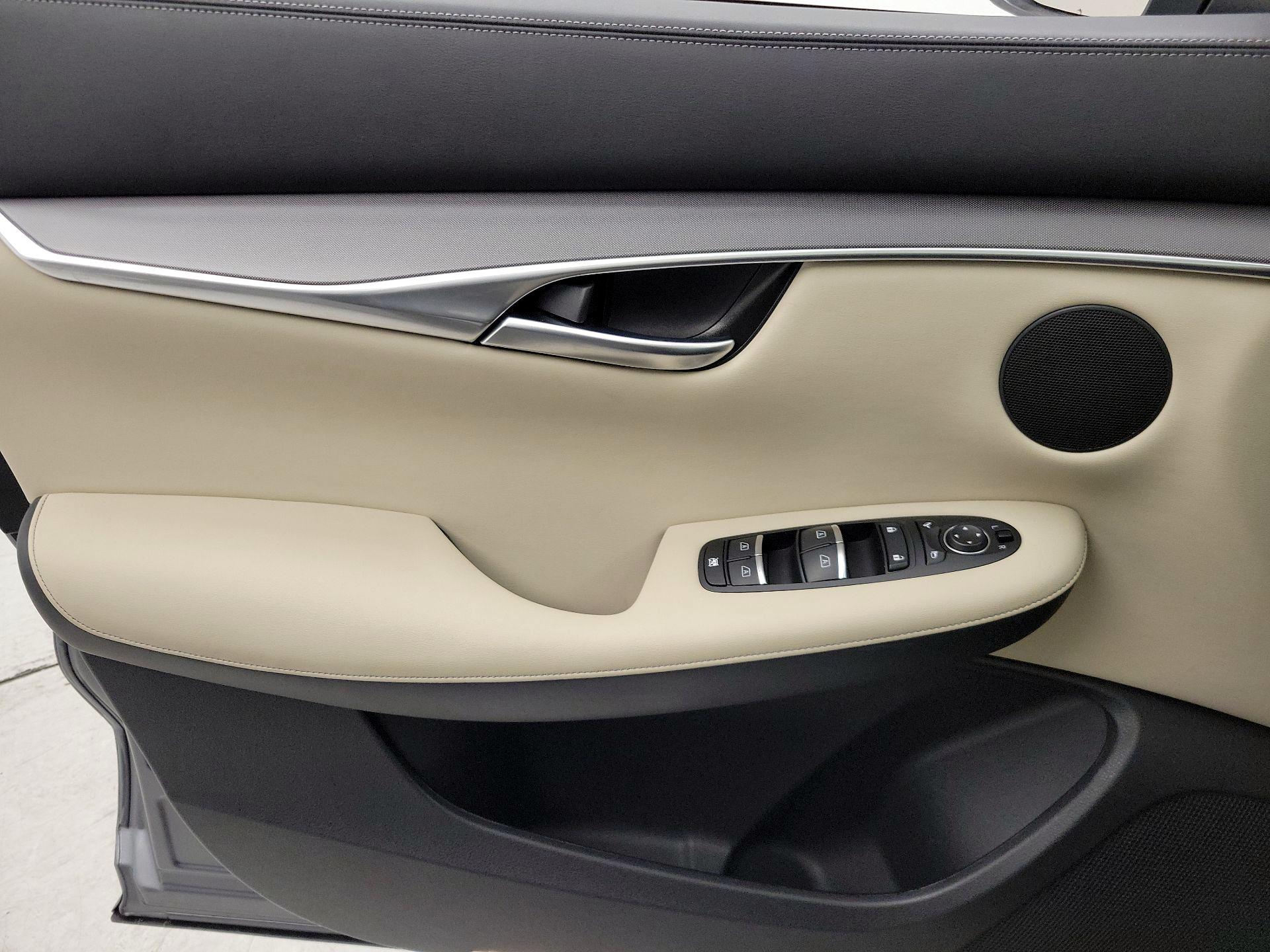 Thumbnail: 2022 INFINITI QX50 - 12