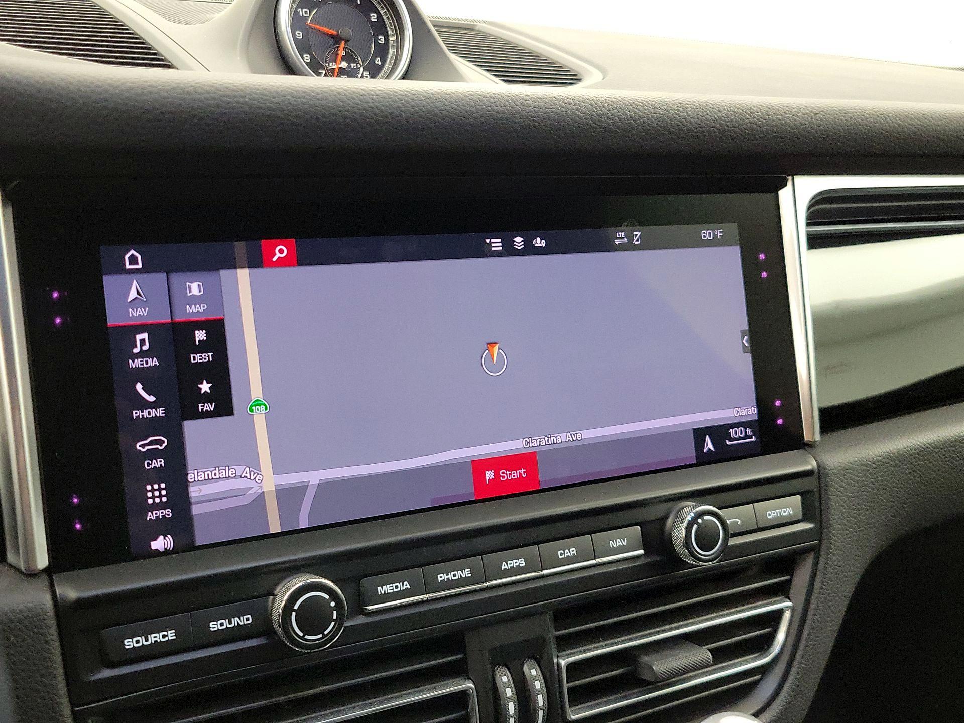 Thumbnail: 2020 Porsche Macan - 14