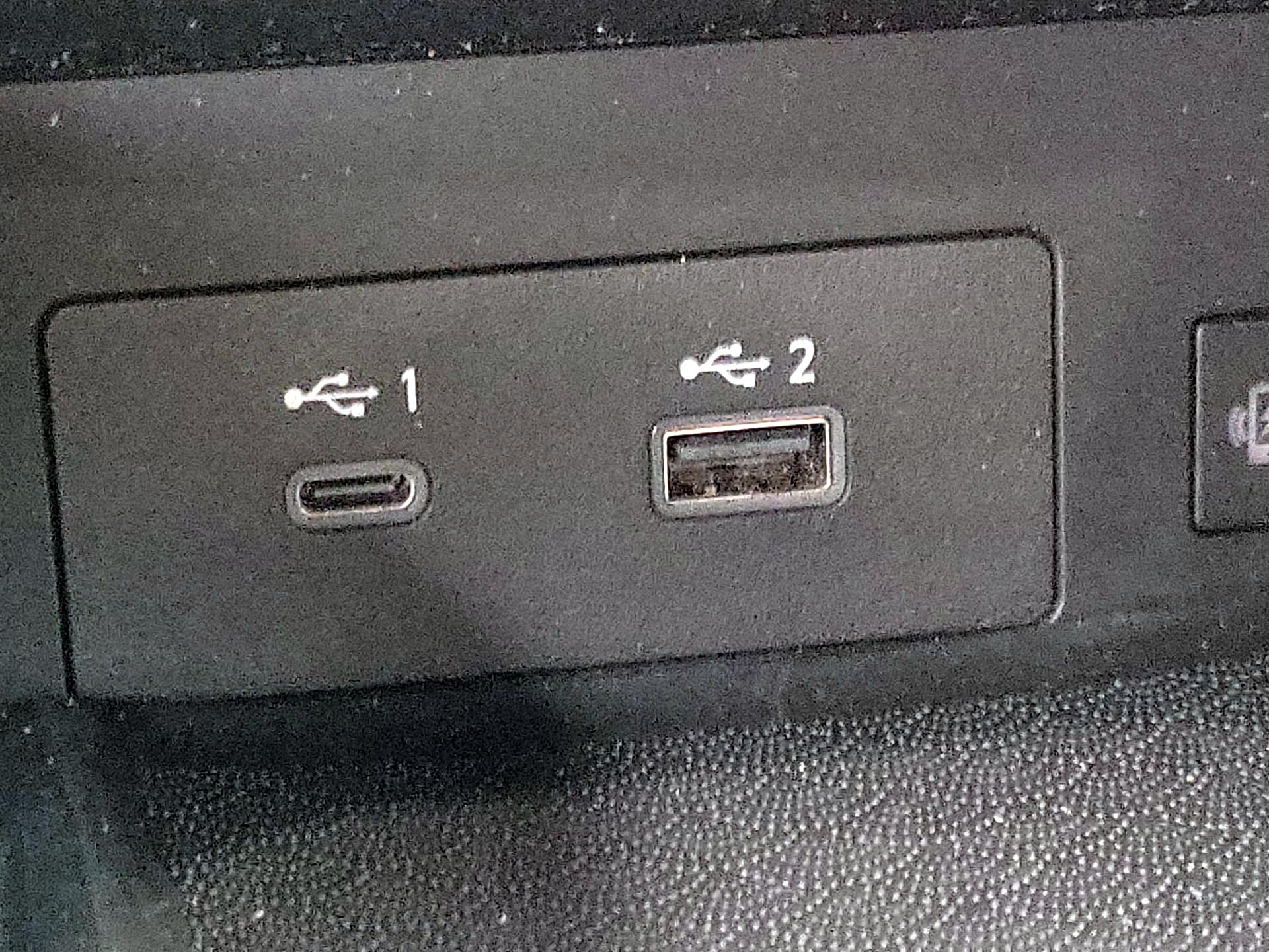 Thumbnail: 2023 INFINITI QX60 - 19