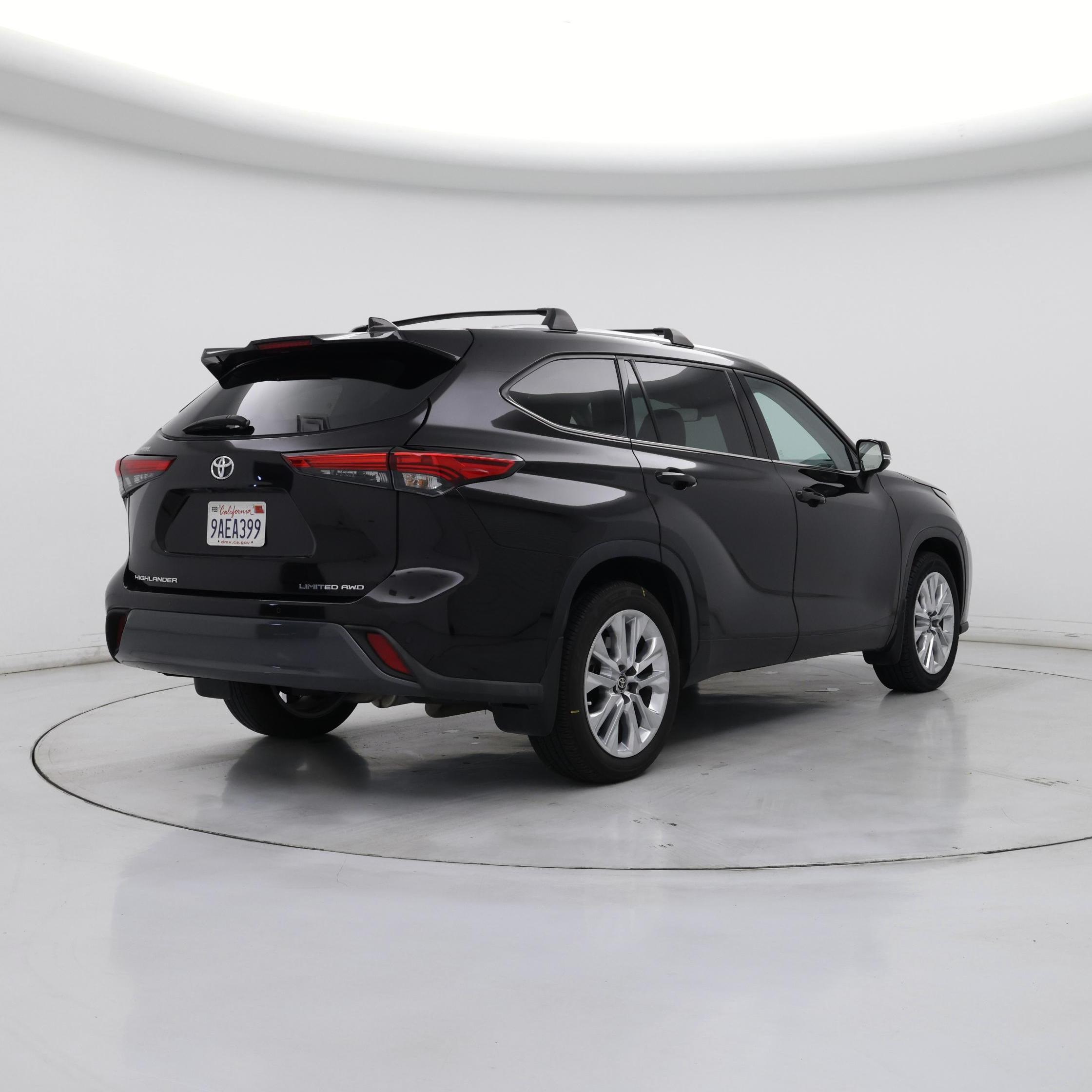 Thumbnail: 2022 Toyota Highlander - 8