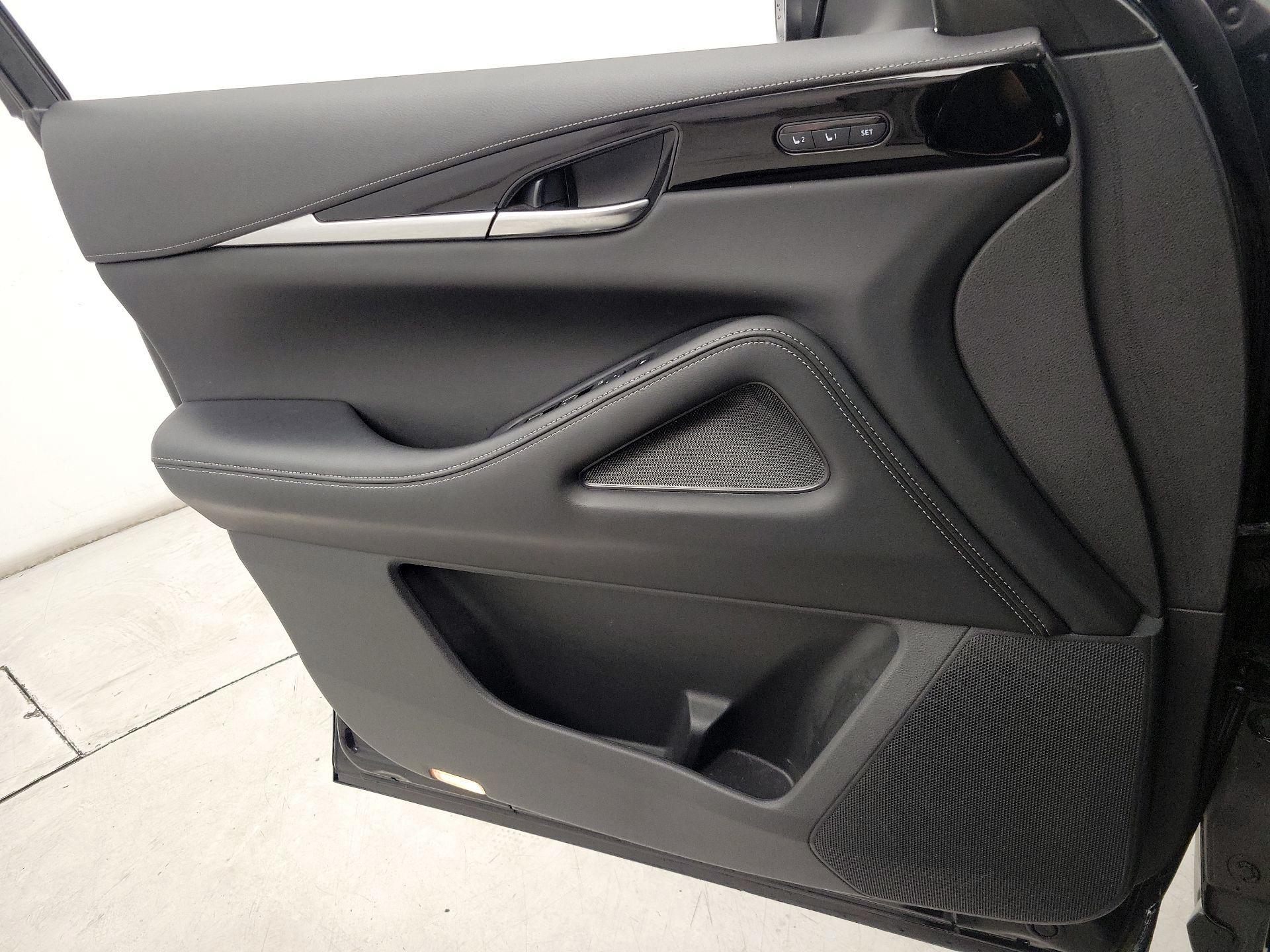 Thumbnail: 2023 INFINITI QX60 - 12