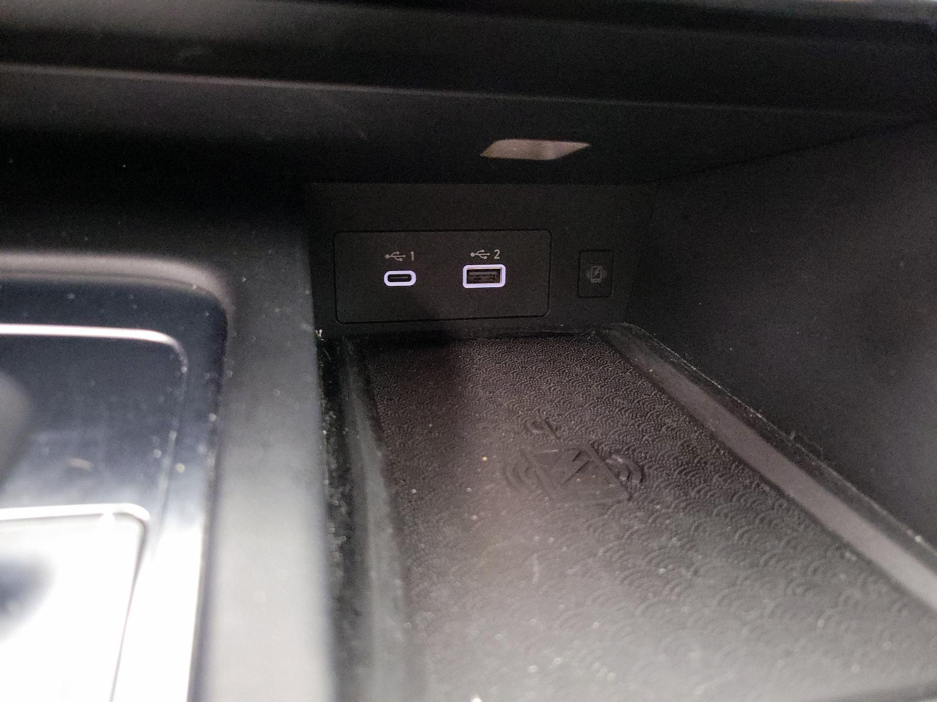 Thumbnail: 2023 INFINITI QX60 - 17