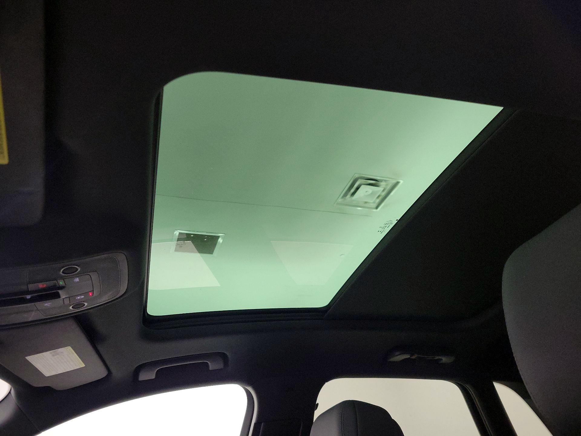 Thumbnail: 2022 Audi Q3 - 19