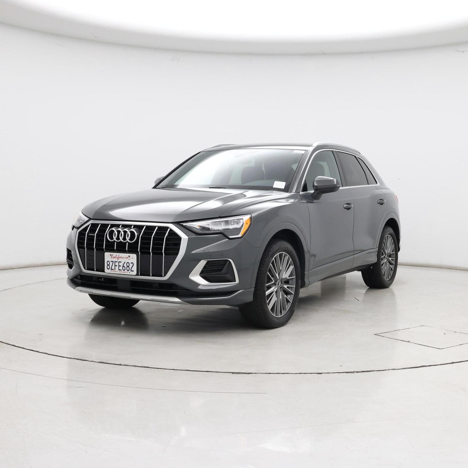 Thumbnail: 2022 Audi Q3 - 4
