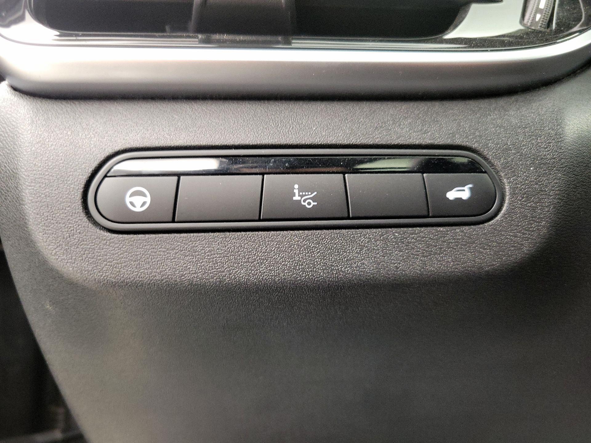 Thumbnail: 2023 INFINITI QX60 - 13