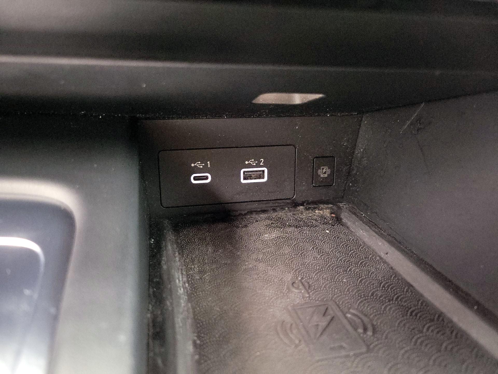 Thumbnail: 2023 INFINITI QX60 - 19