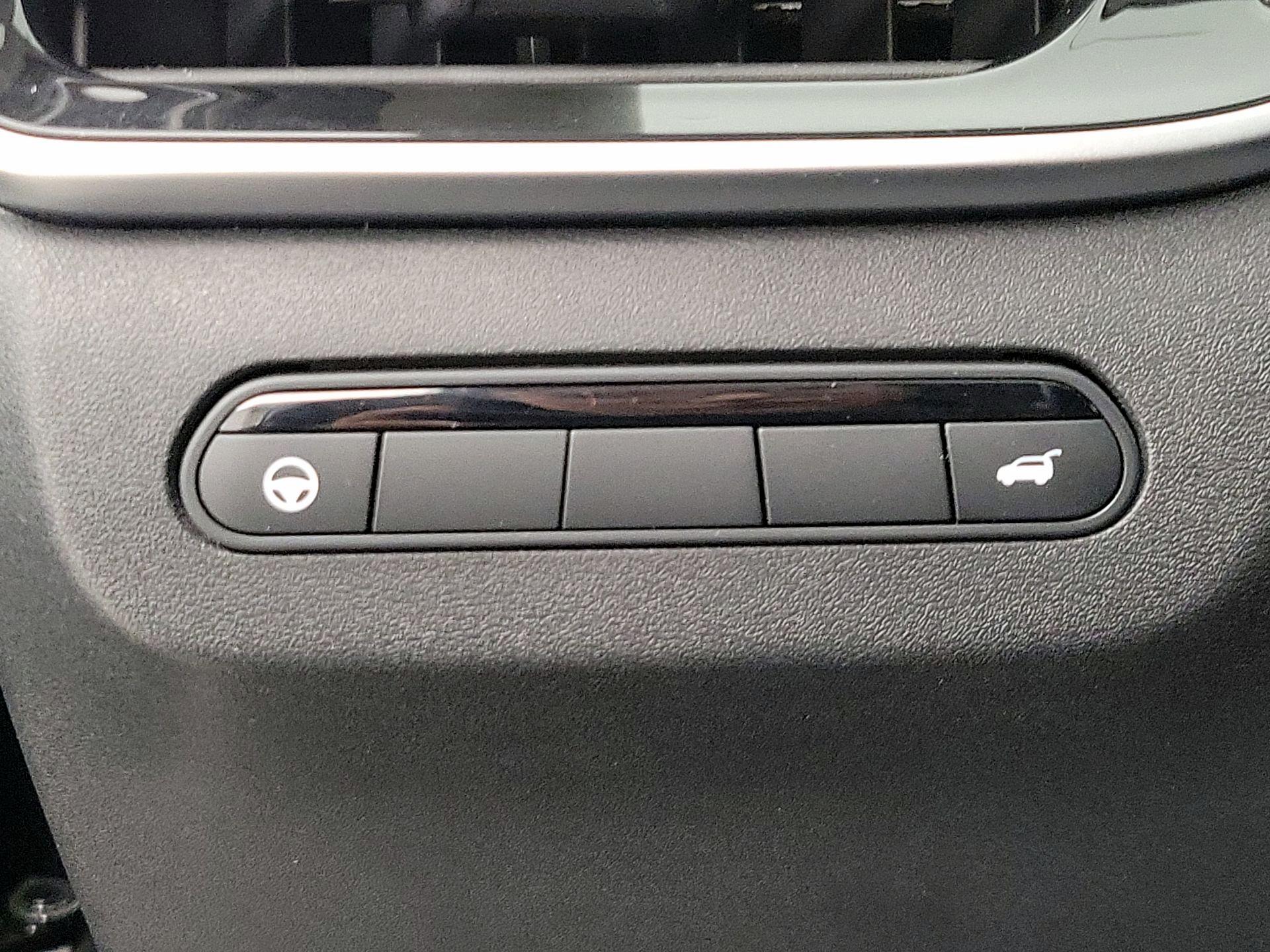 Thumbnail: 2023 INFINITI QX60 - 13