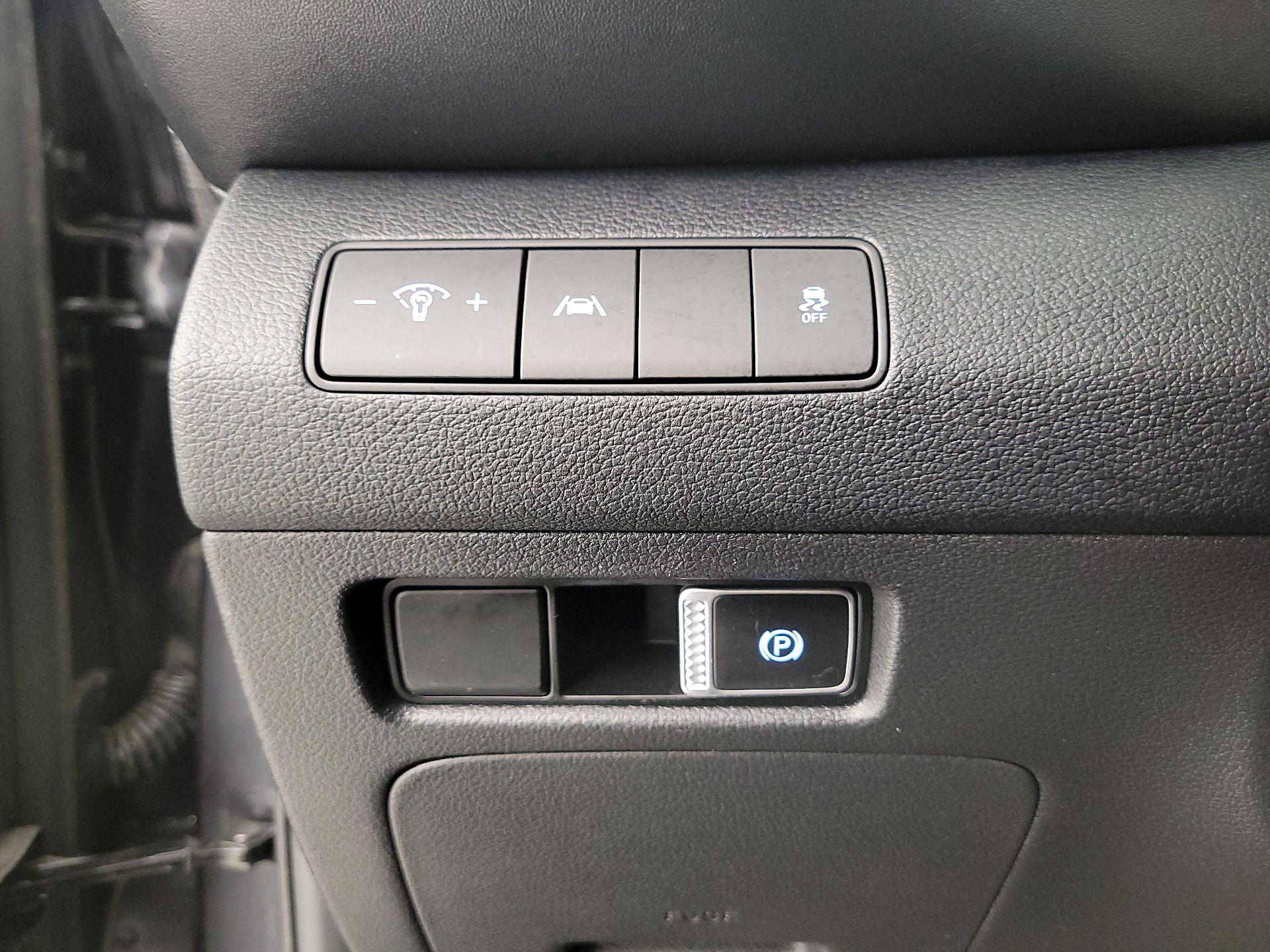 Thumbnail: 2023 Hyundai Santa Fe - 13