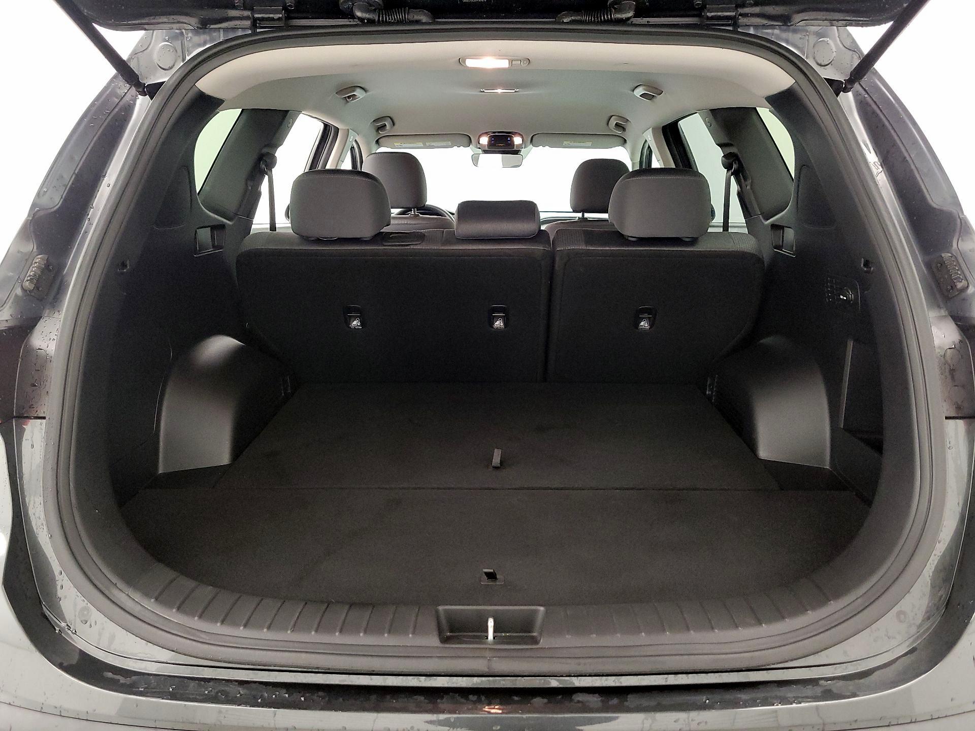 Thumbnail: 2023 Hyundai Santa Fe - 19